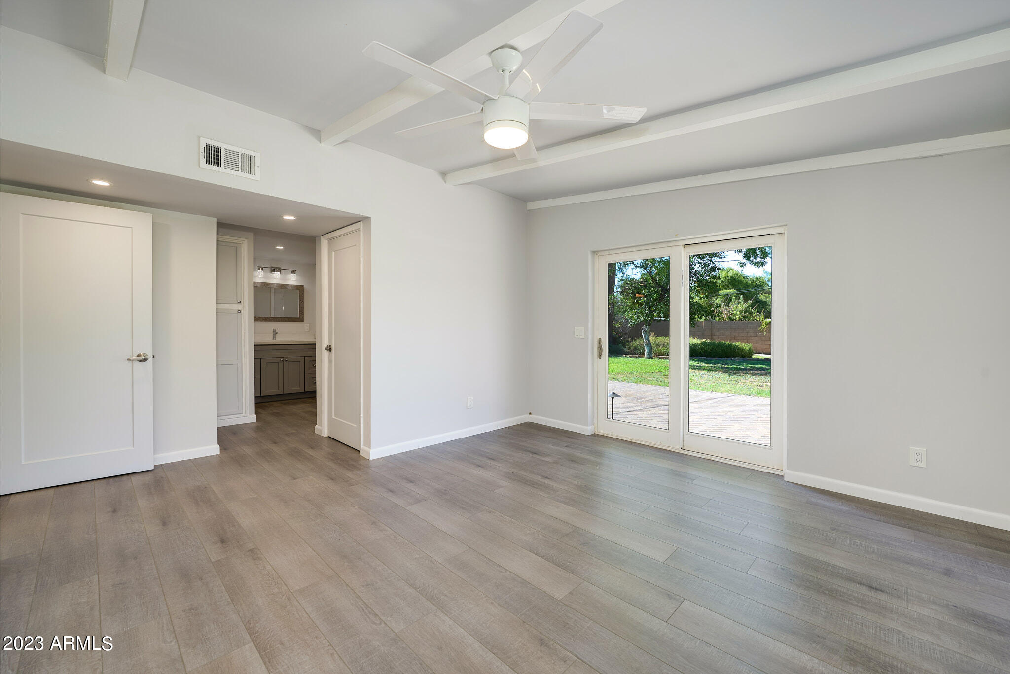 1419 E Rancho Drive