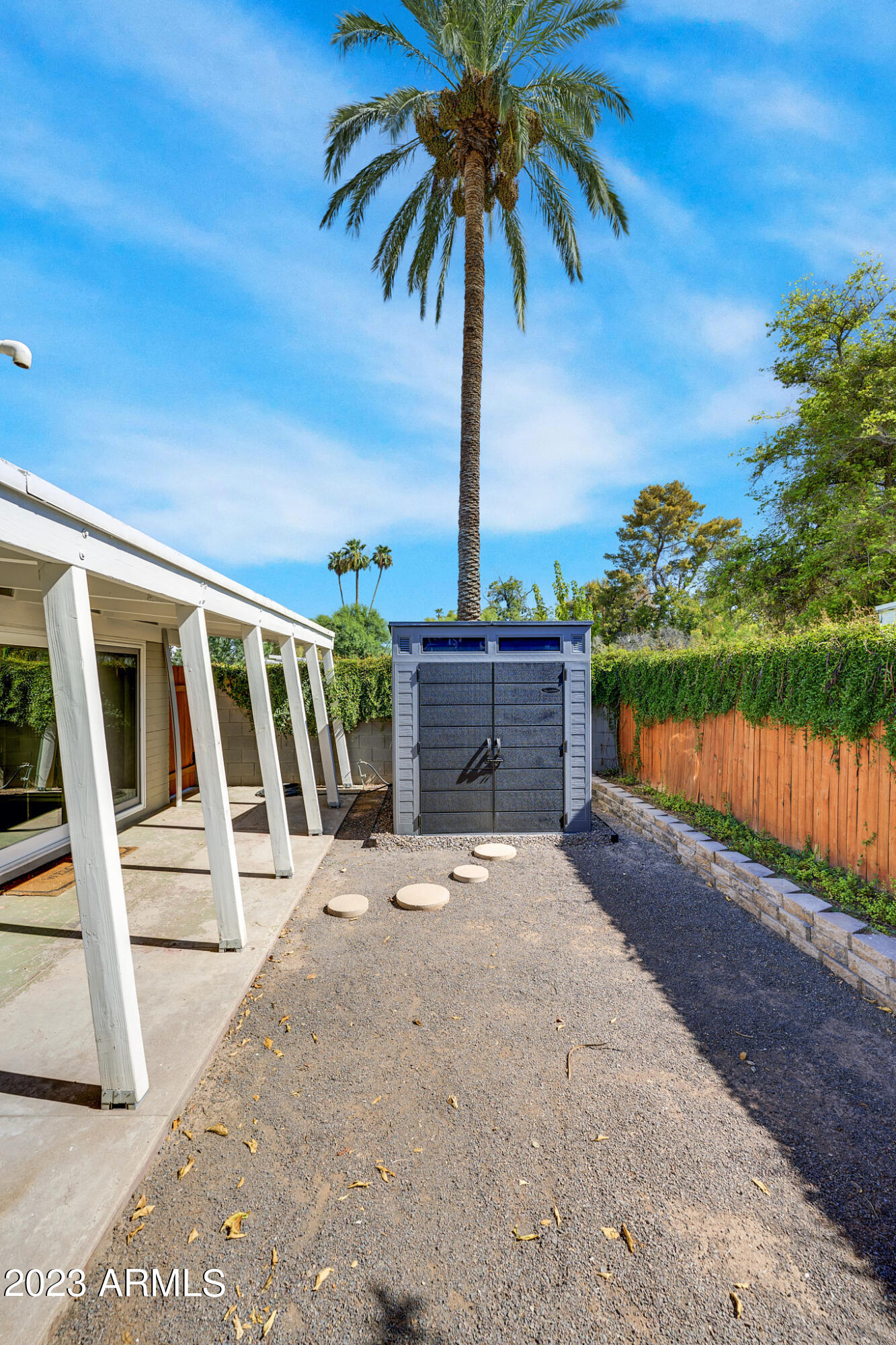 1419 E Rancho Drive