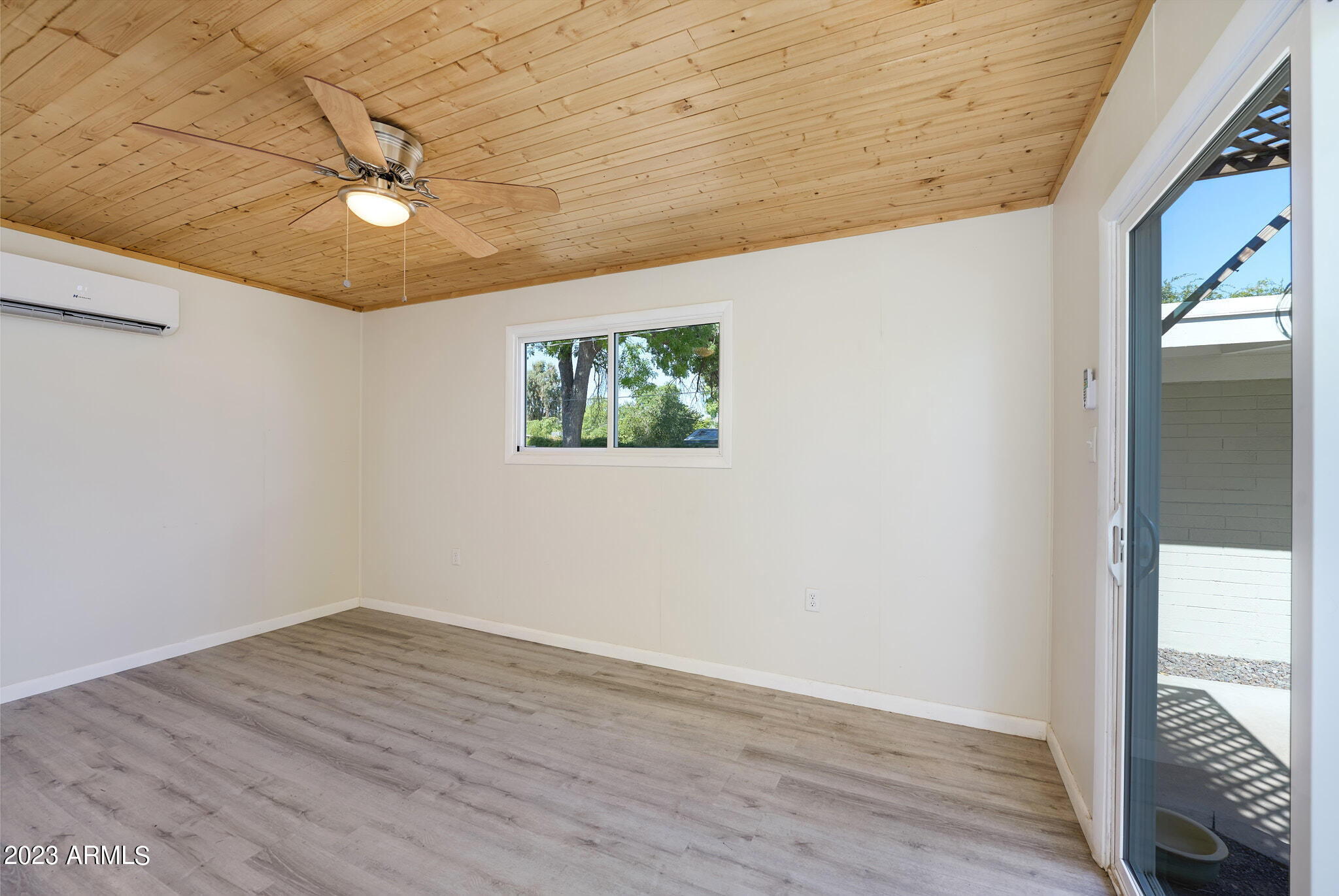 1419 E Rancho Drive