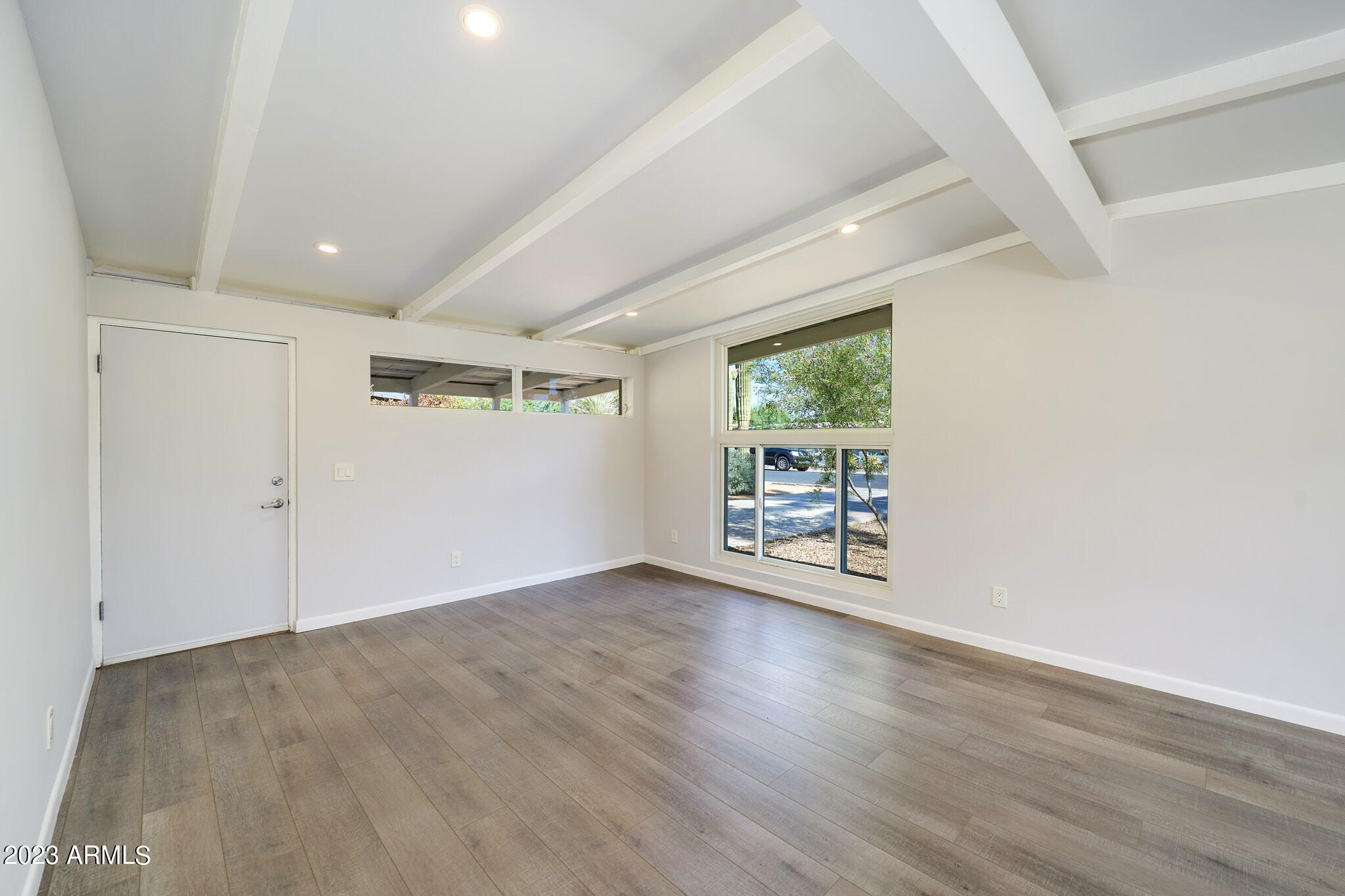 1419 E Rancho Drive