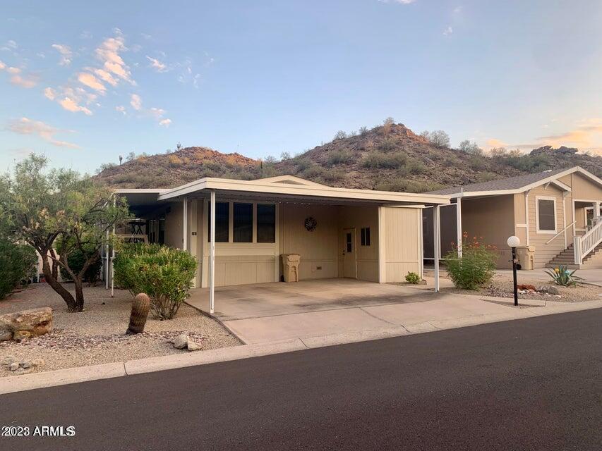 2233 E Behrend Drive Unit: 197