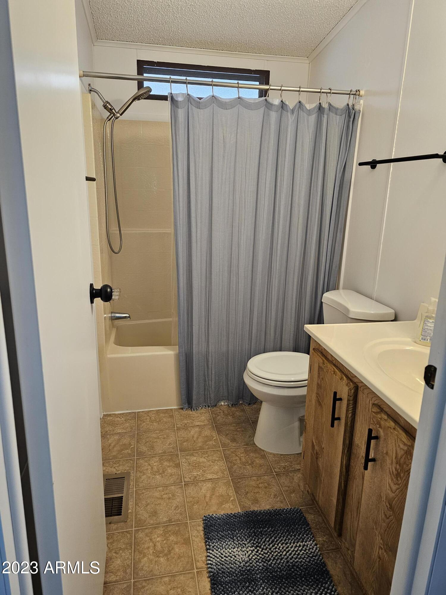 2233 E Behrend Drive Unit: 197