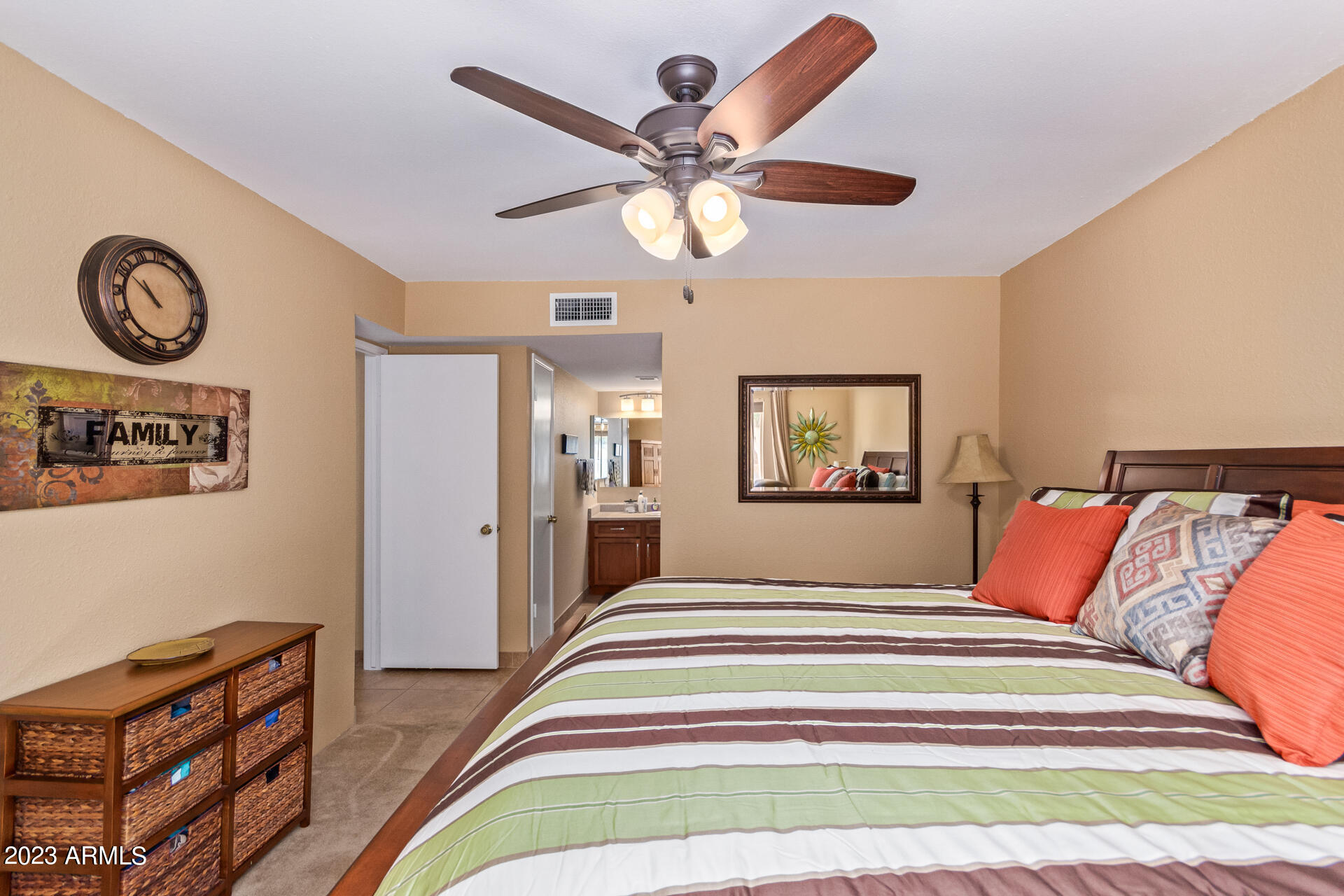 4444 E PARADISE VILLAGE Parkway N Unit: 107