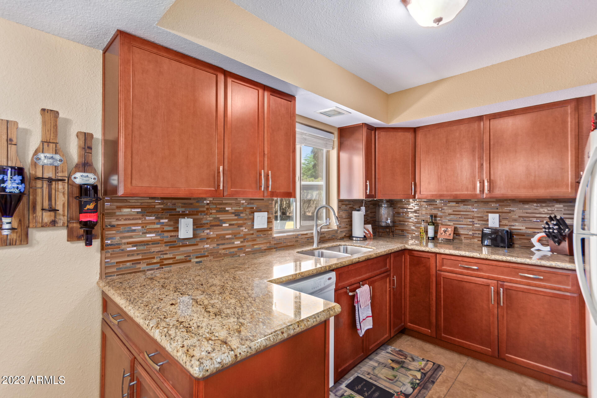 4444 E PARADISE VILLAGE Parkway N Unit: 107