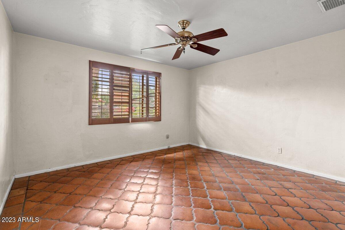 331 E PIERSON Street