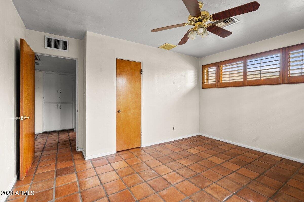 331 E PIERSON Street