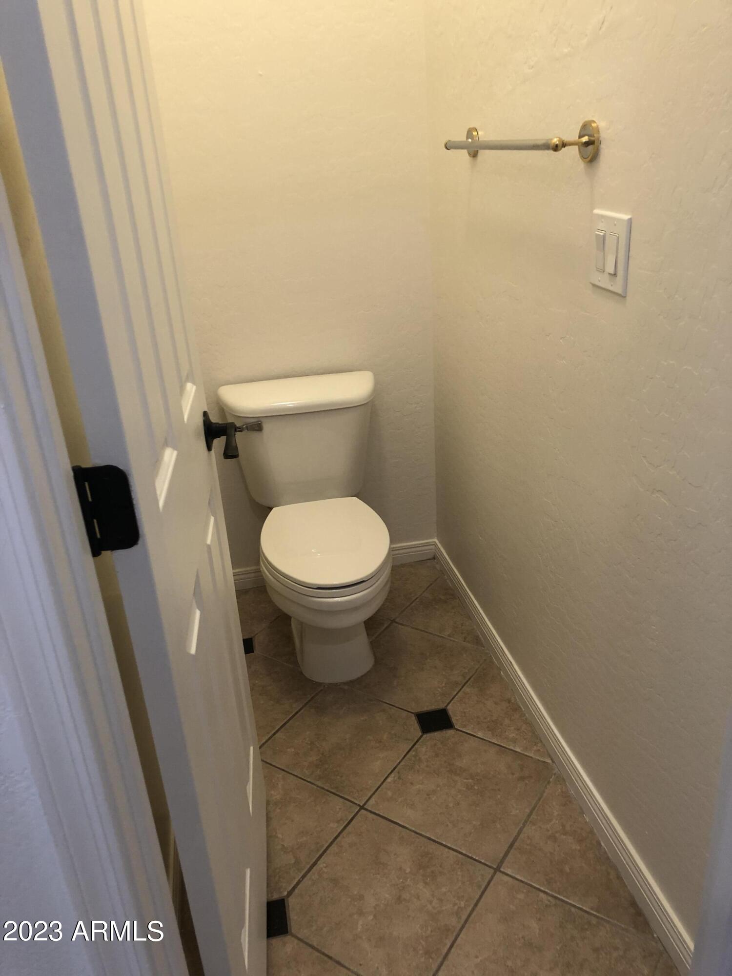 16420 N THOMPSON PEAK Parkway Unit: 2015