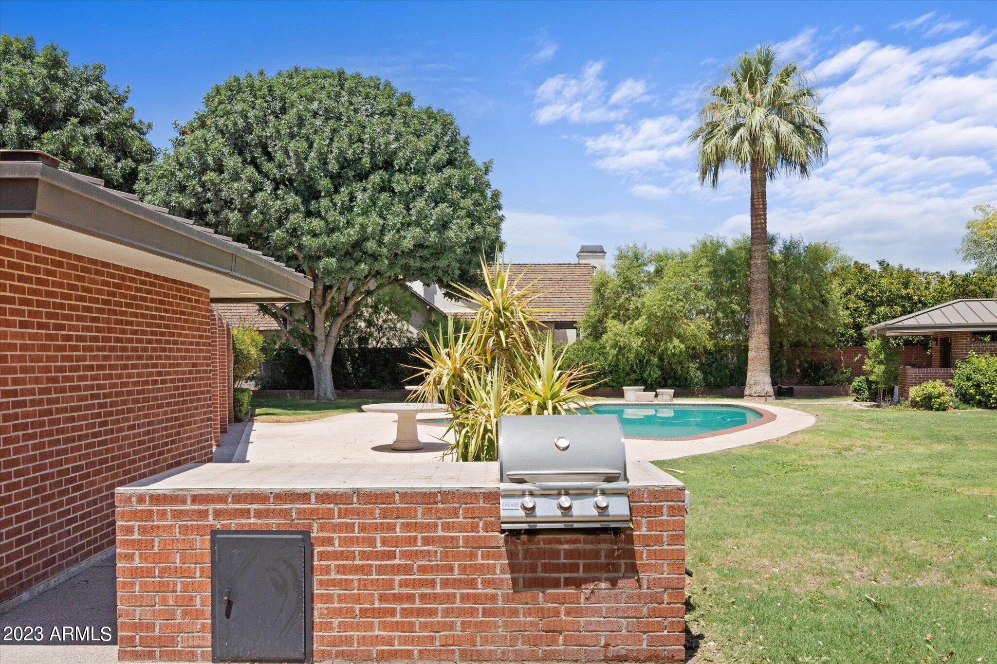 4828 E CALLE DEL MEDIO --