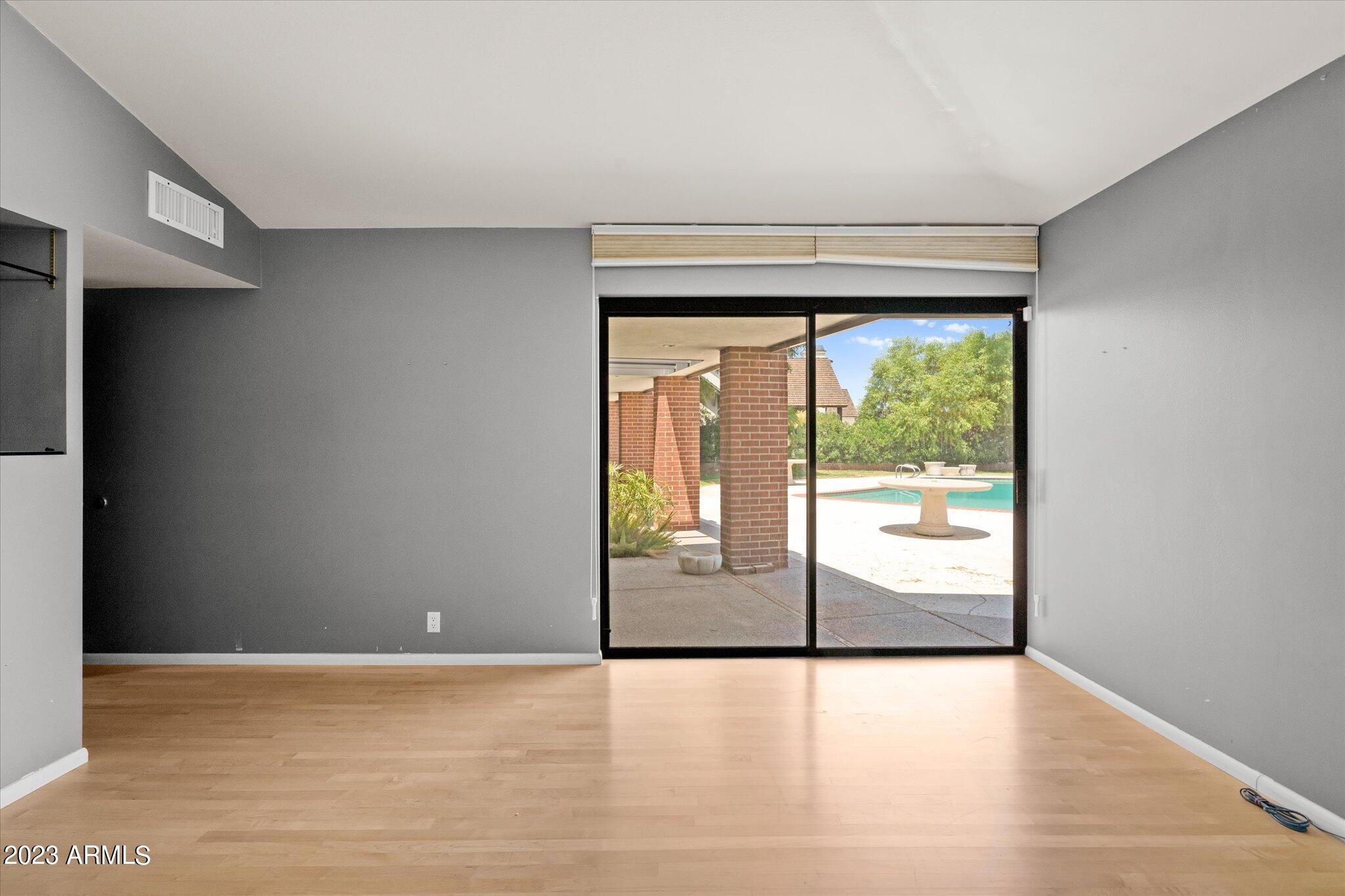4828 E CALLE DEL MEDIO --