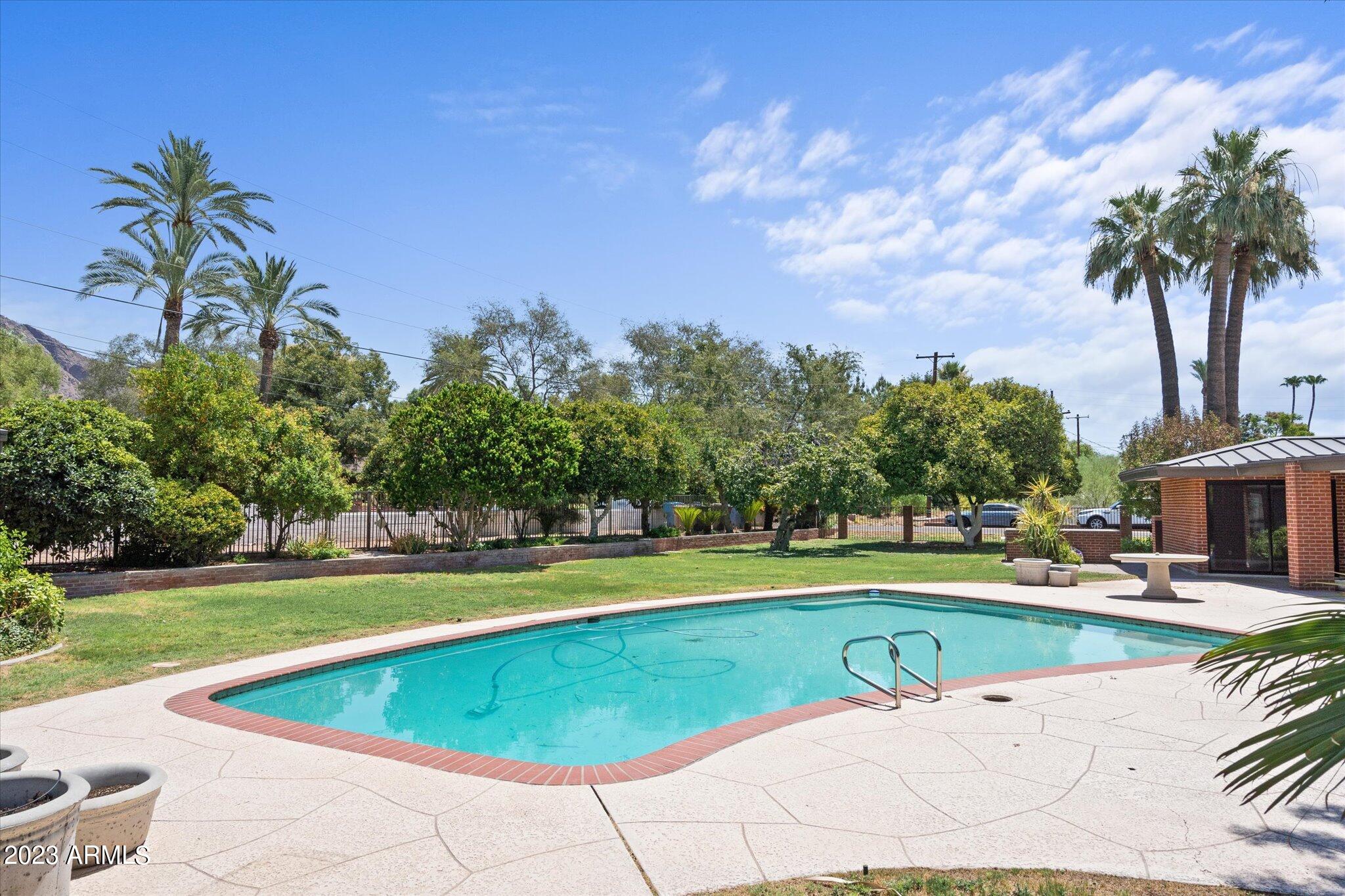 4828 E CALLE DEL MEDIO --