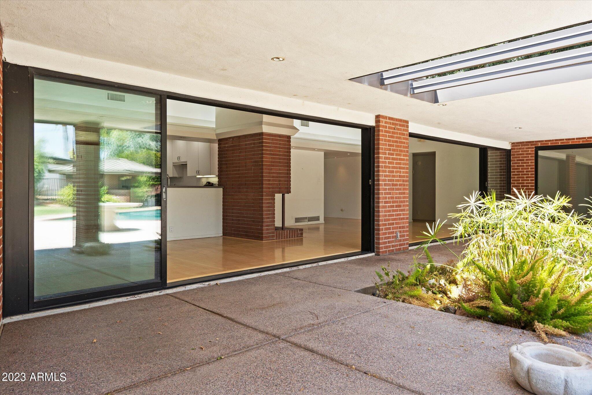 4828 E CALLE DEL MEDIO --