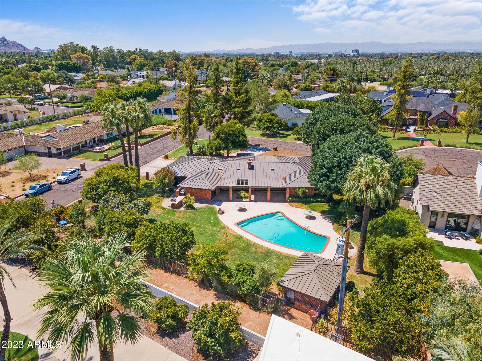 4828 E CALLE DEL MEDIO --
