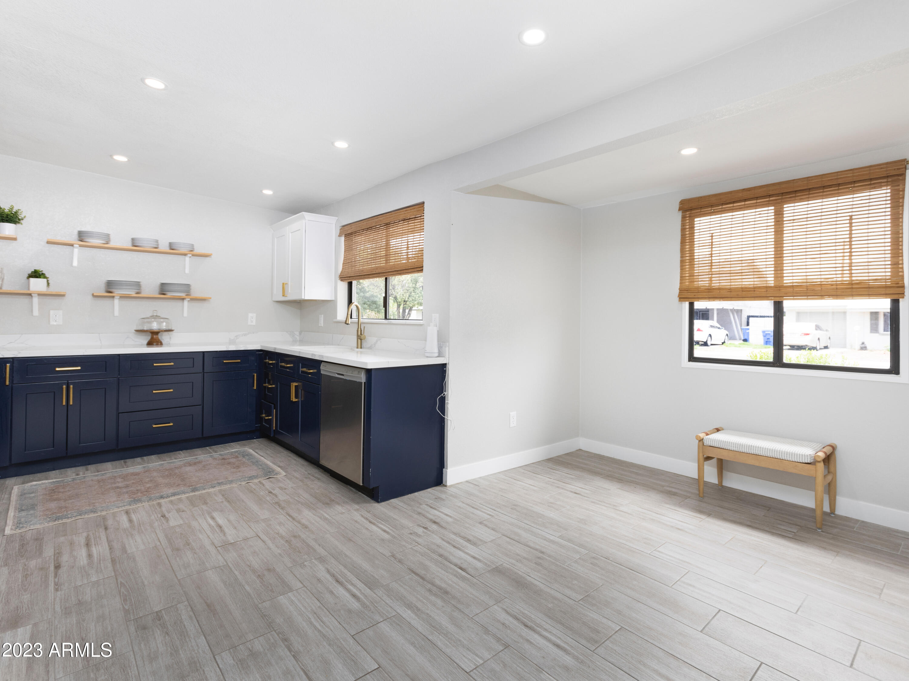 3020 E AVALON Drive