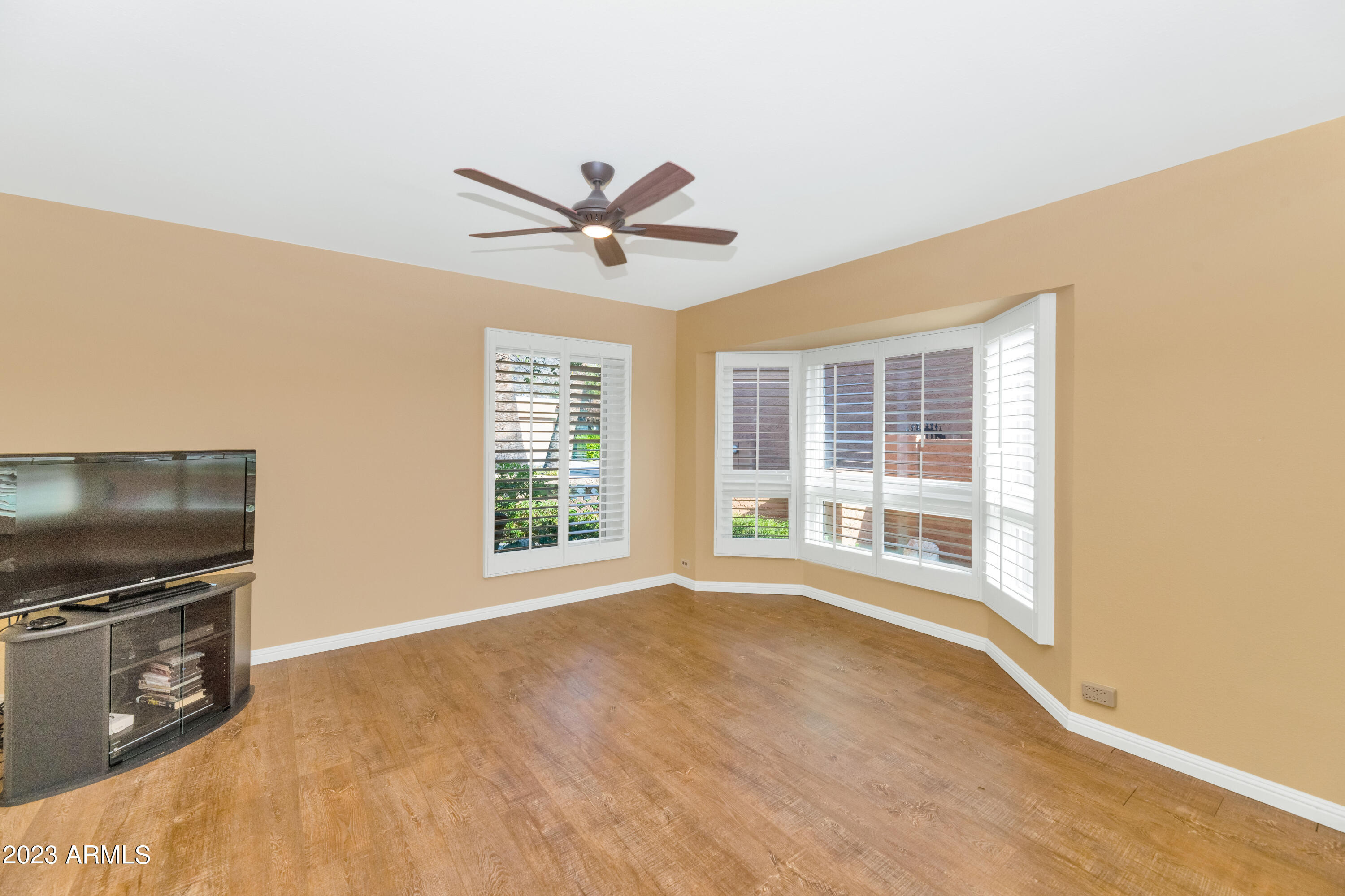 10629 N 7TH Place
