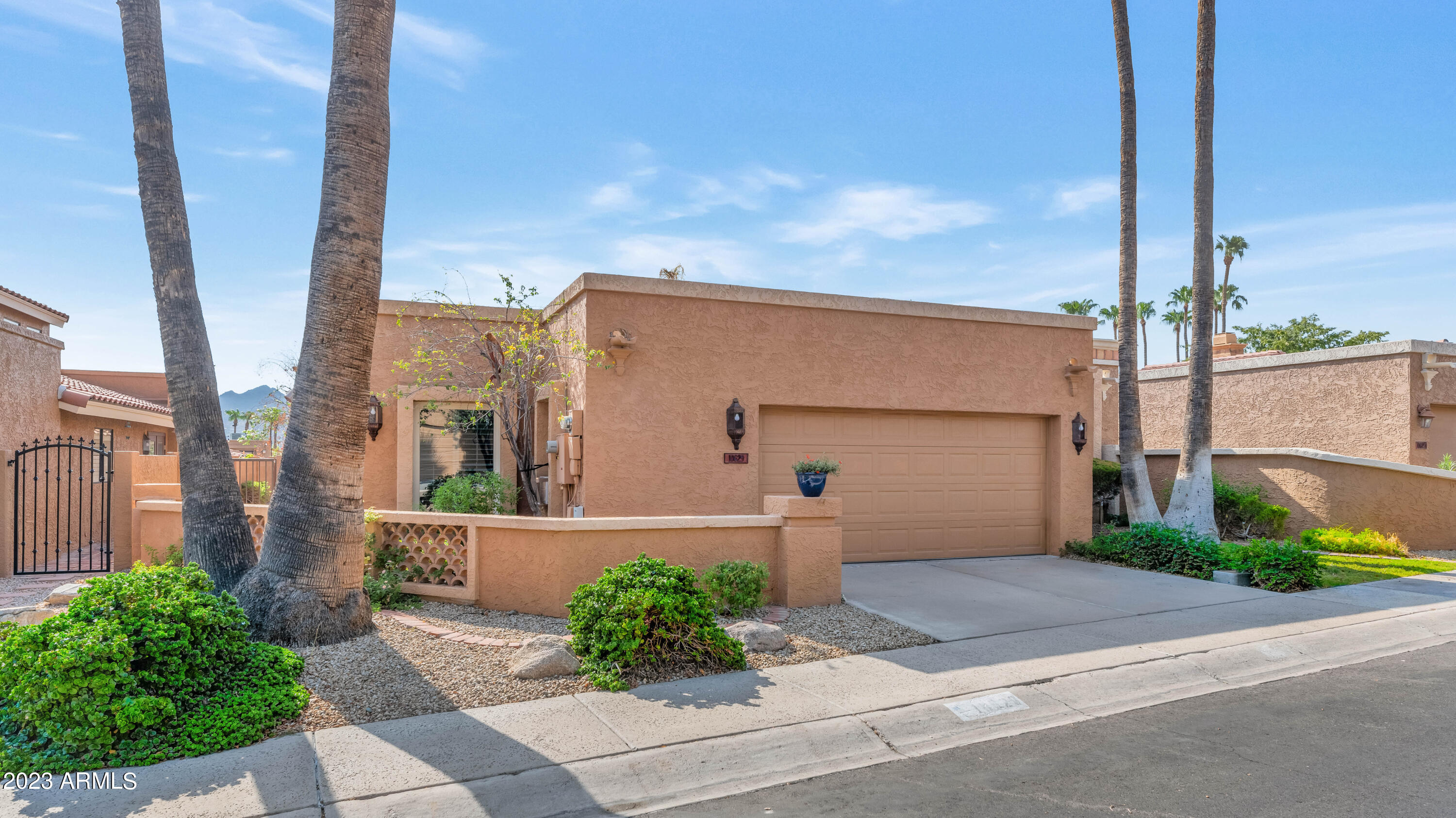 10629 N 7TH Place