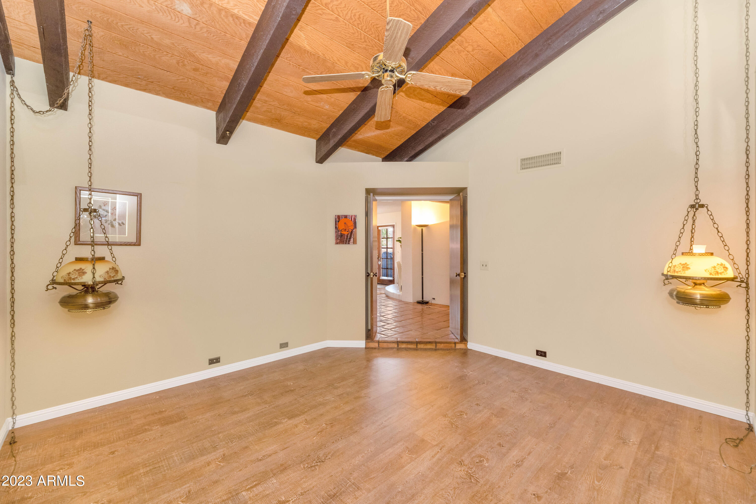 10629 N 7TH Place