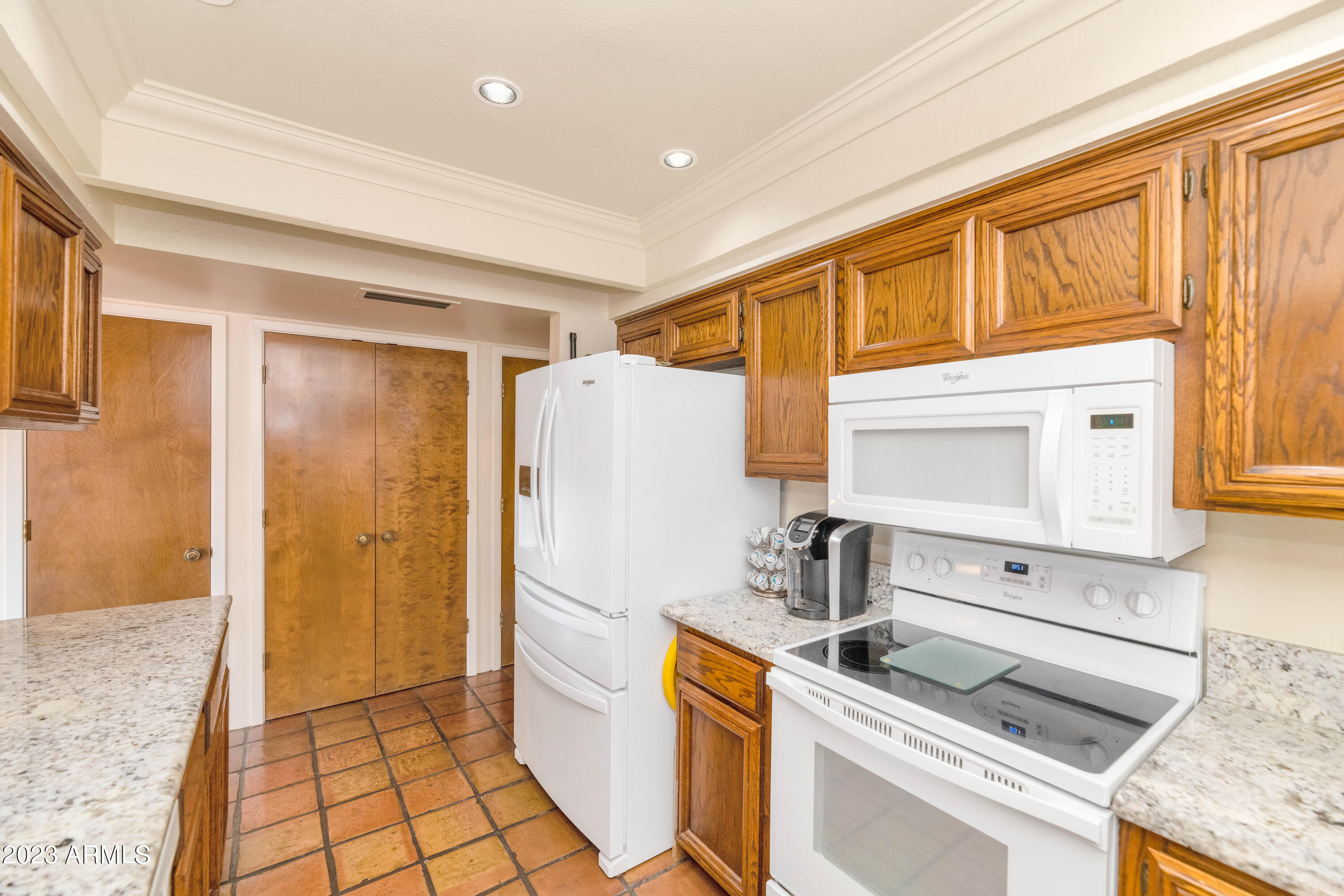 10629 N 7TH Place