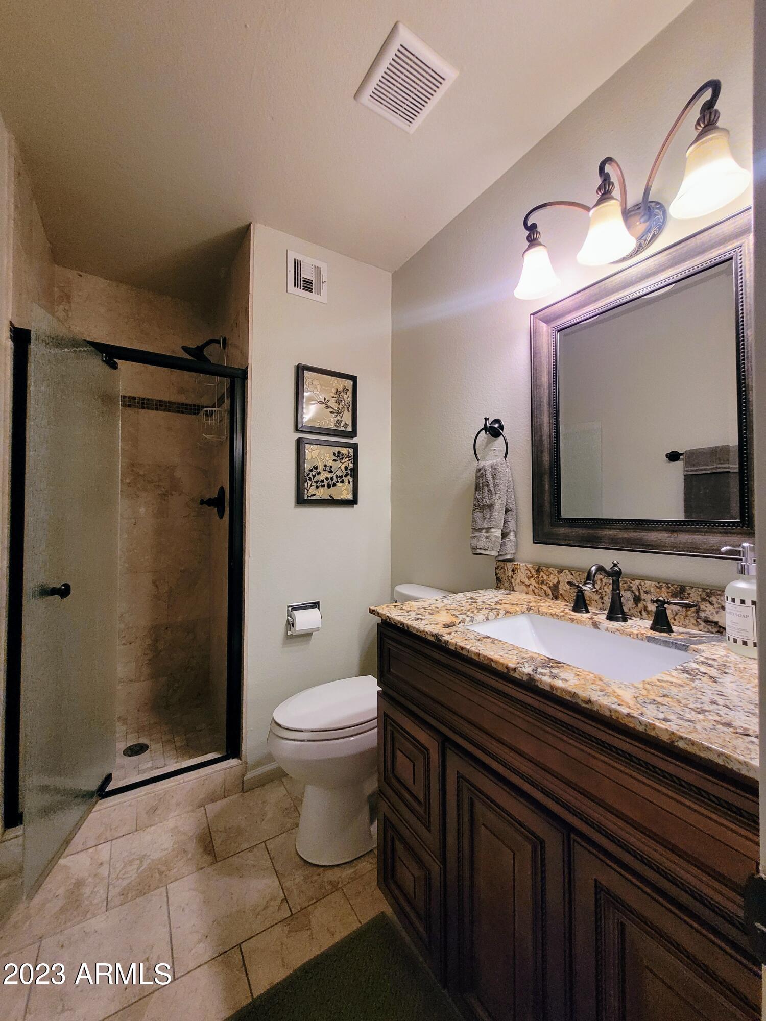 2228 E CAMPBELL Avenue Unit: 201