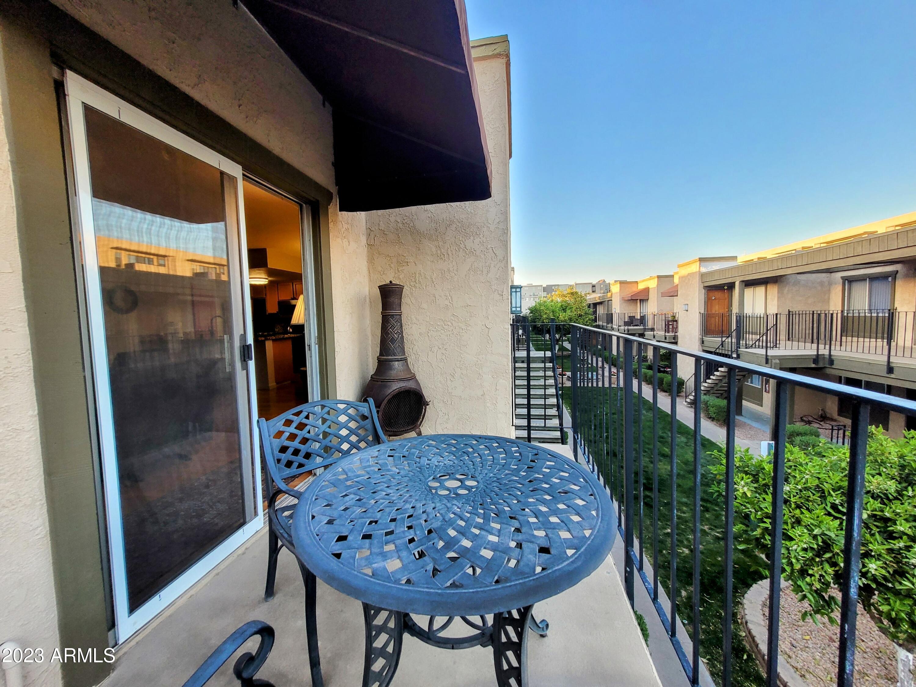 2228 E CAMPBELL Avenue Unit: 201
