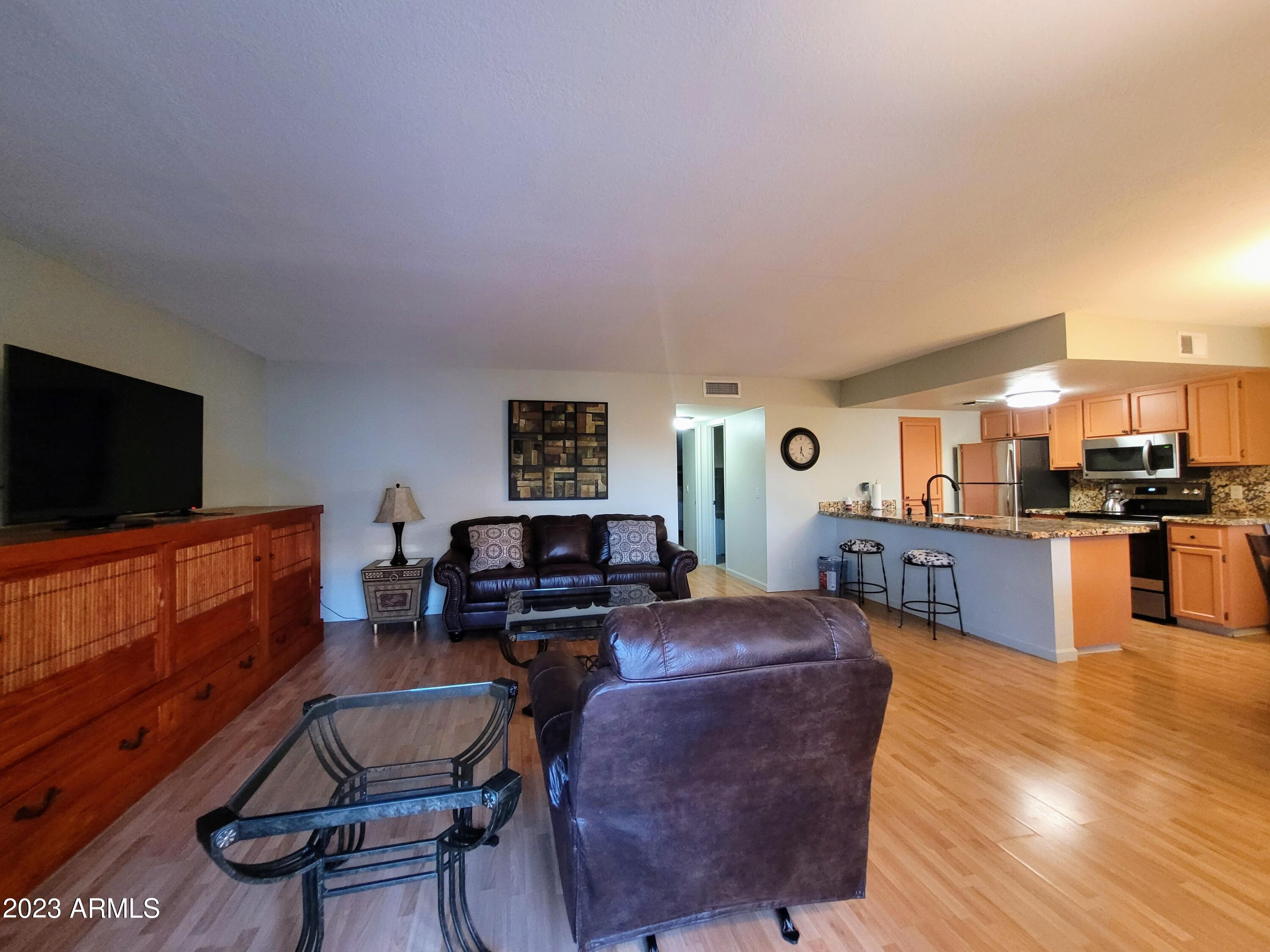 2228 E CAMPBELL Avenue Unit: 201
