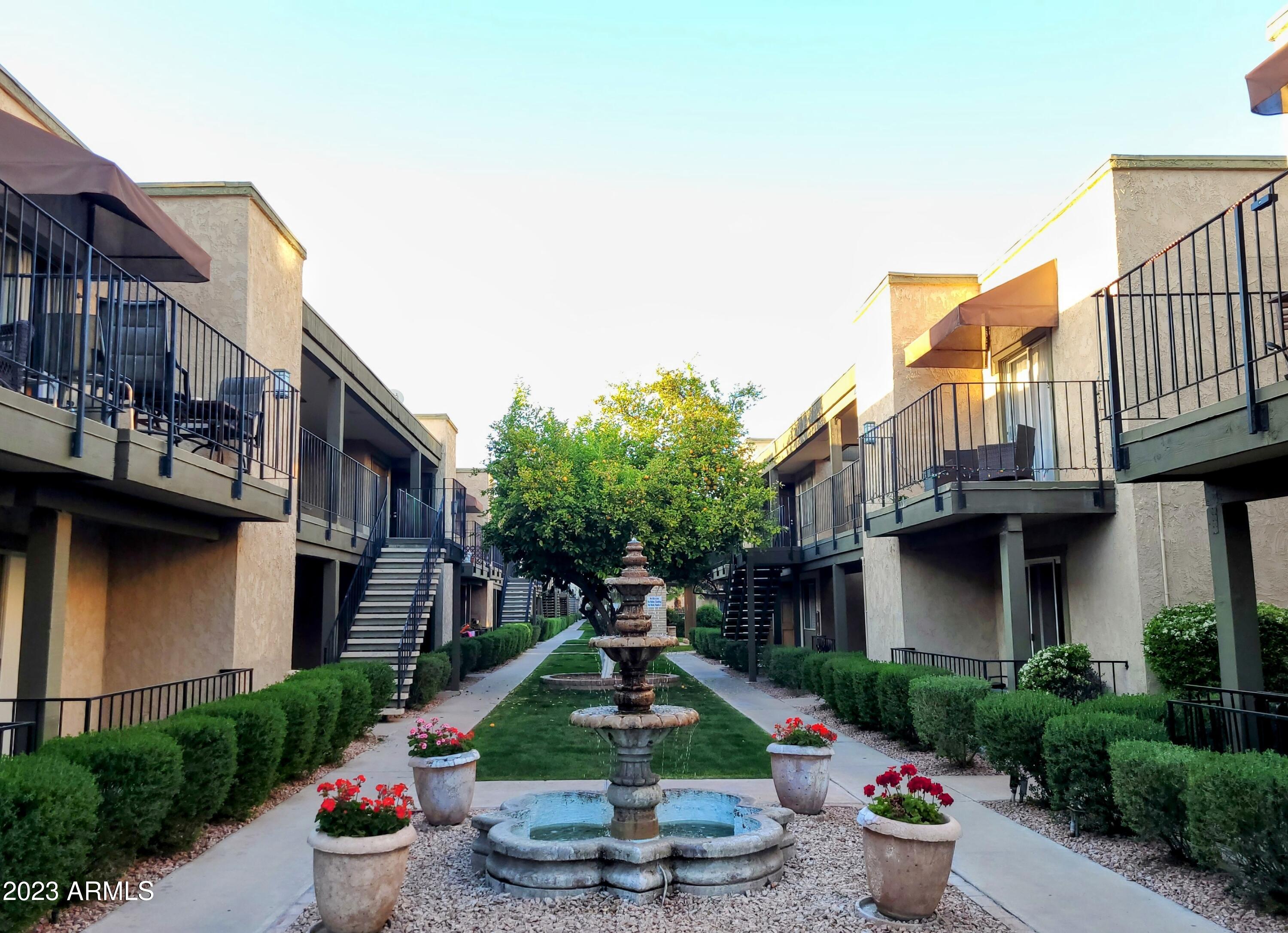 2228 E CAMPBELL Avenue Unit: 201