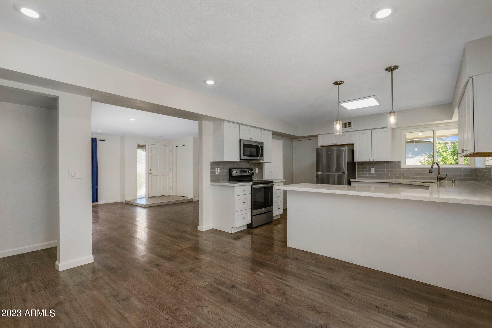 5139 E POINSETTIA Drive