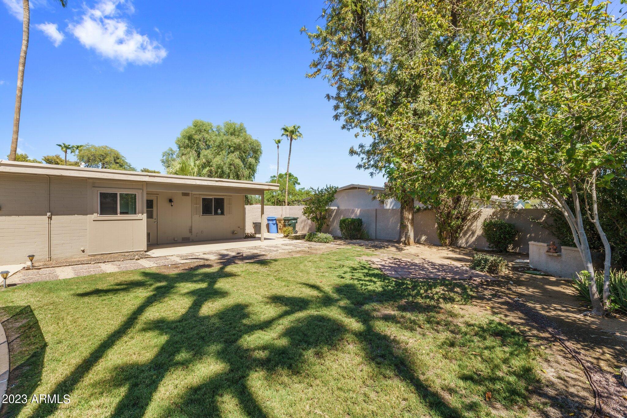 5139 E POINSETTIA Drive