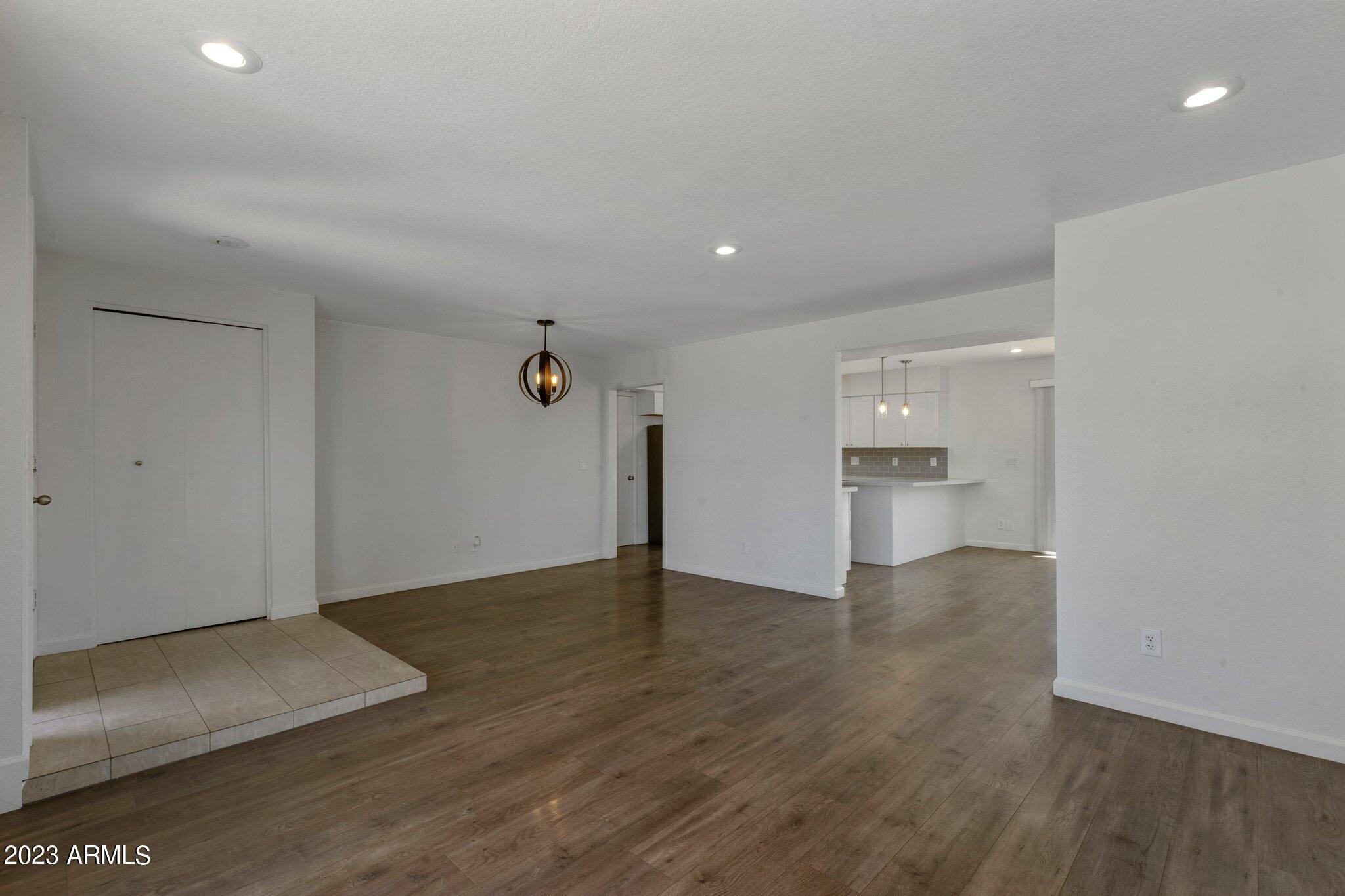 5139 E POINSETTIA Drive