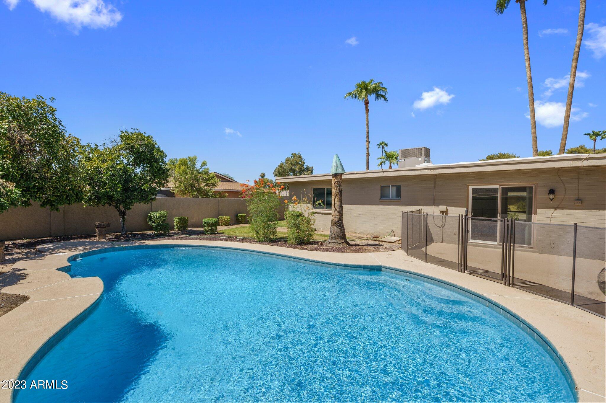 5139 E POINSETTIA Drive