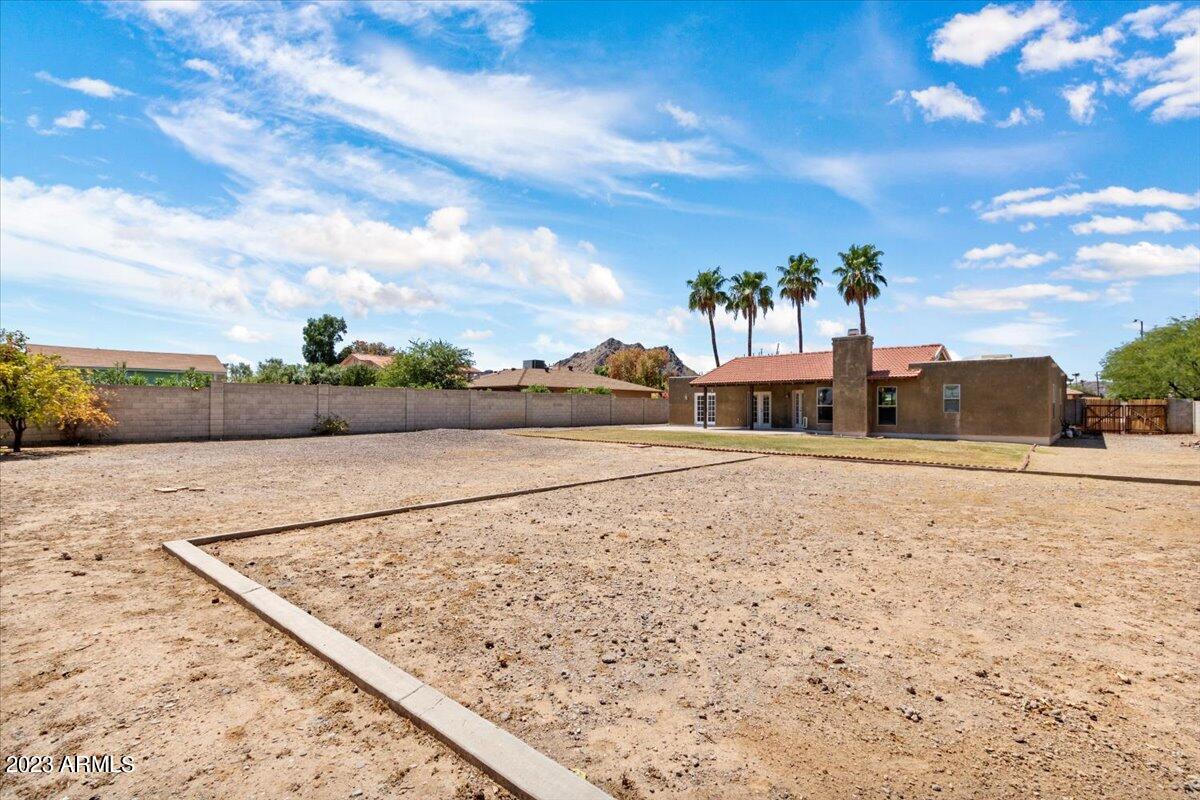 11847 N BANCROFT Drive