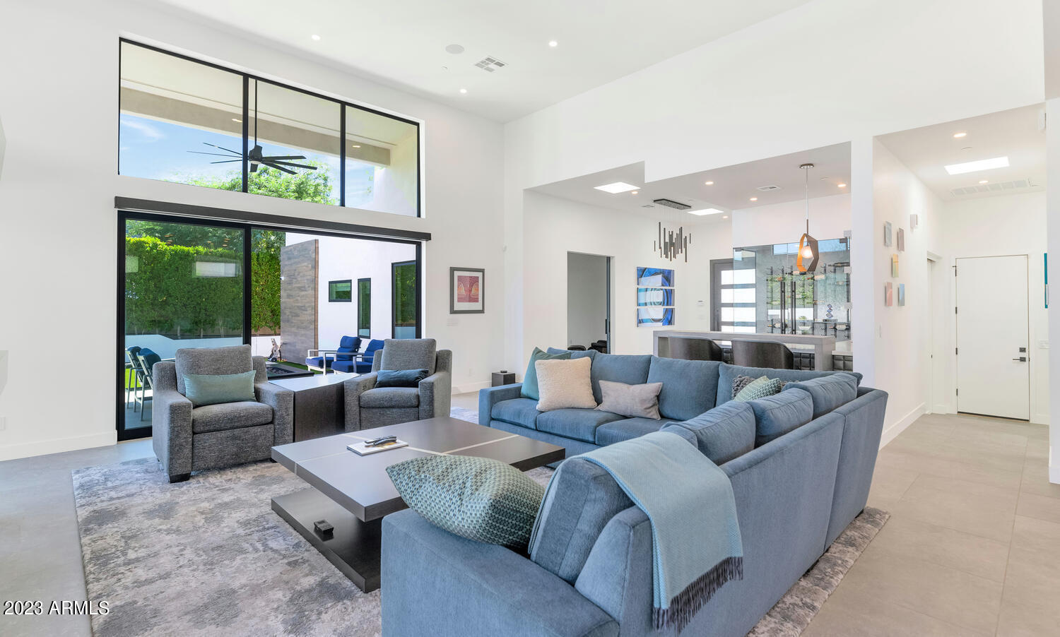 4214 E MARION Way