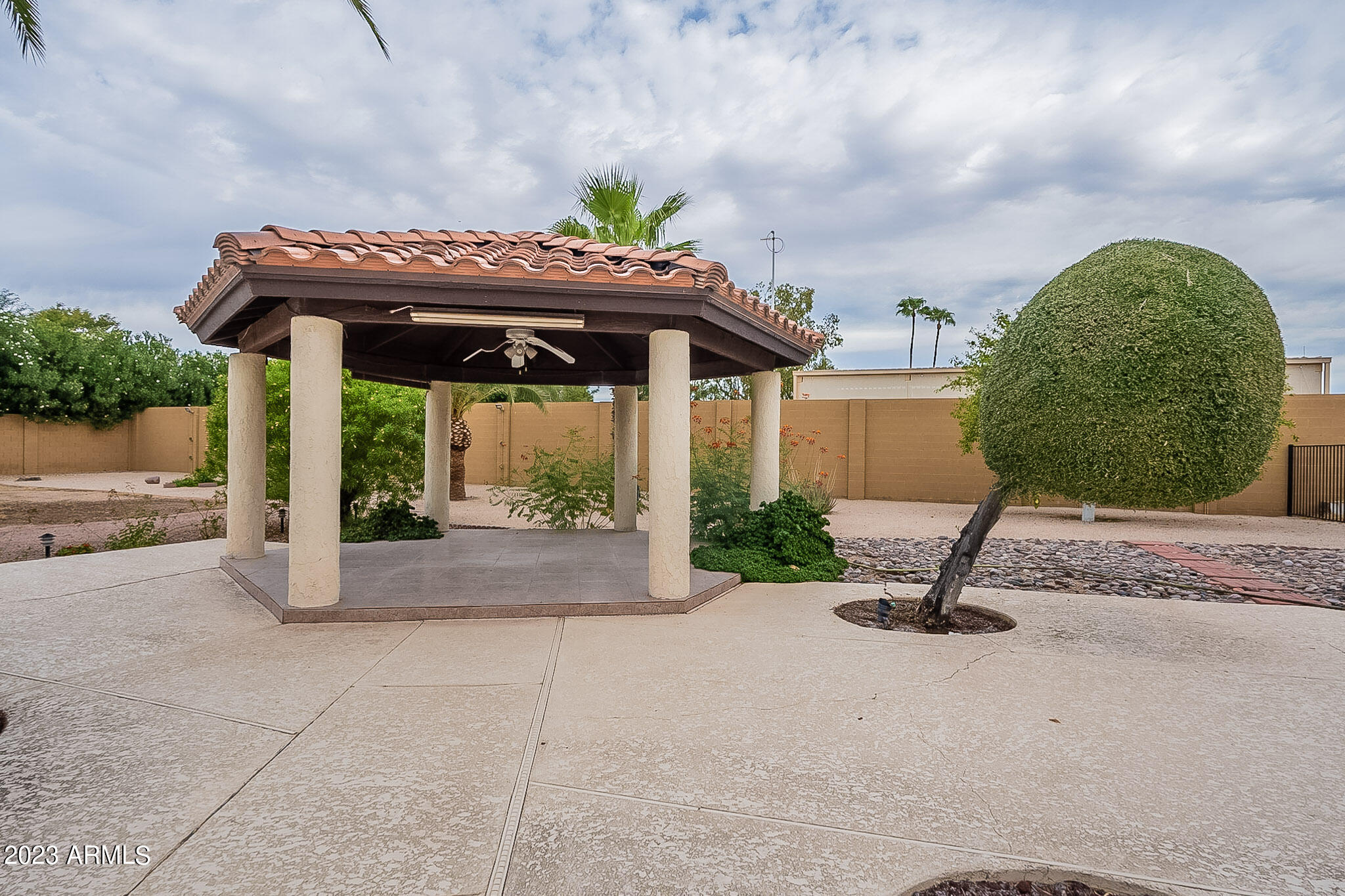 11218 N 56TH Street
