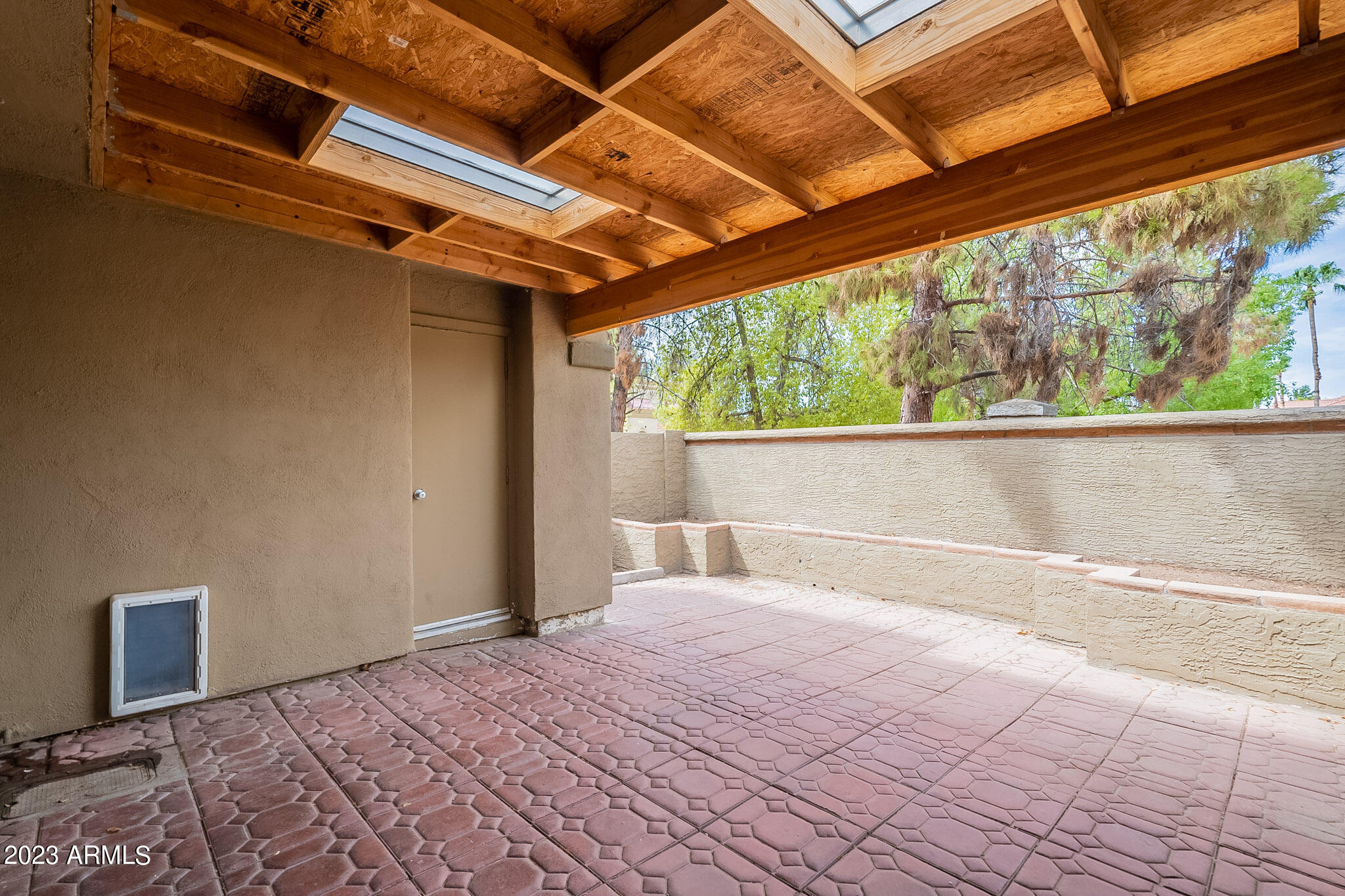 1456 W LA JOLLA Drive