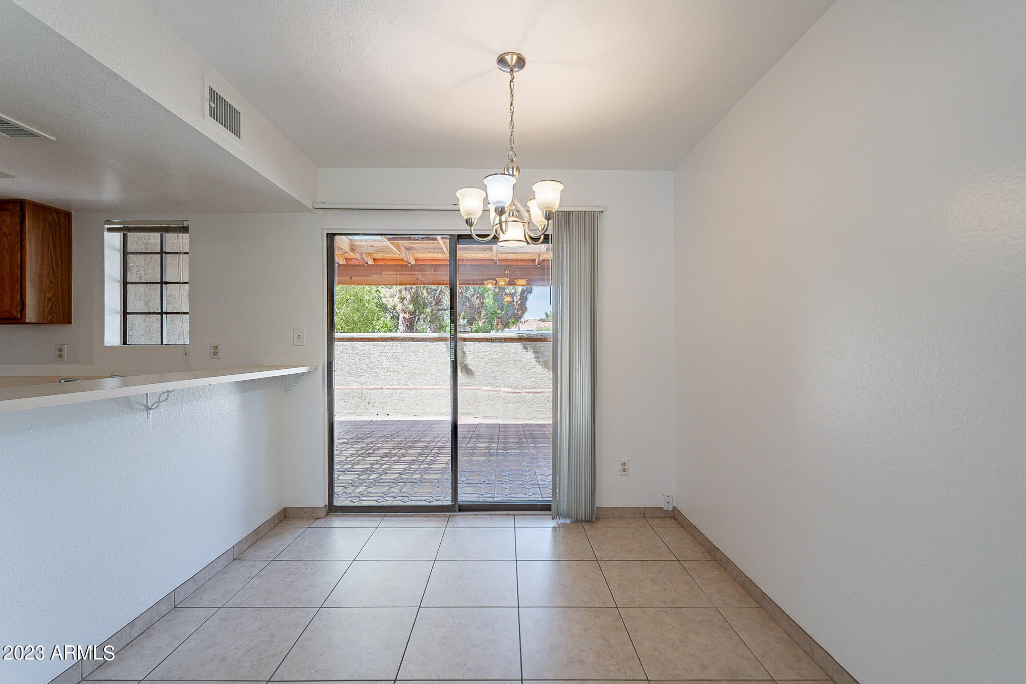 1456 W LA JOLLA Drive