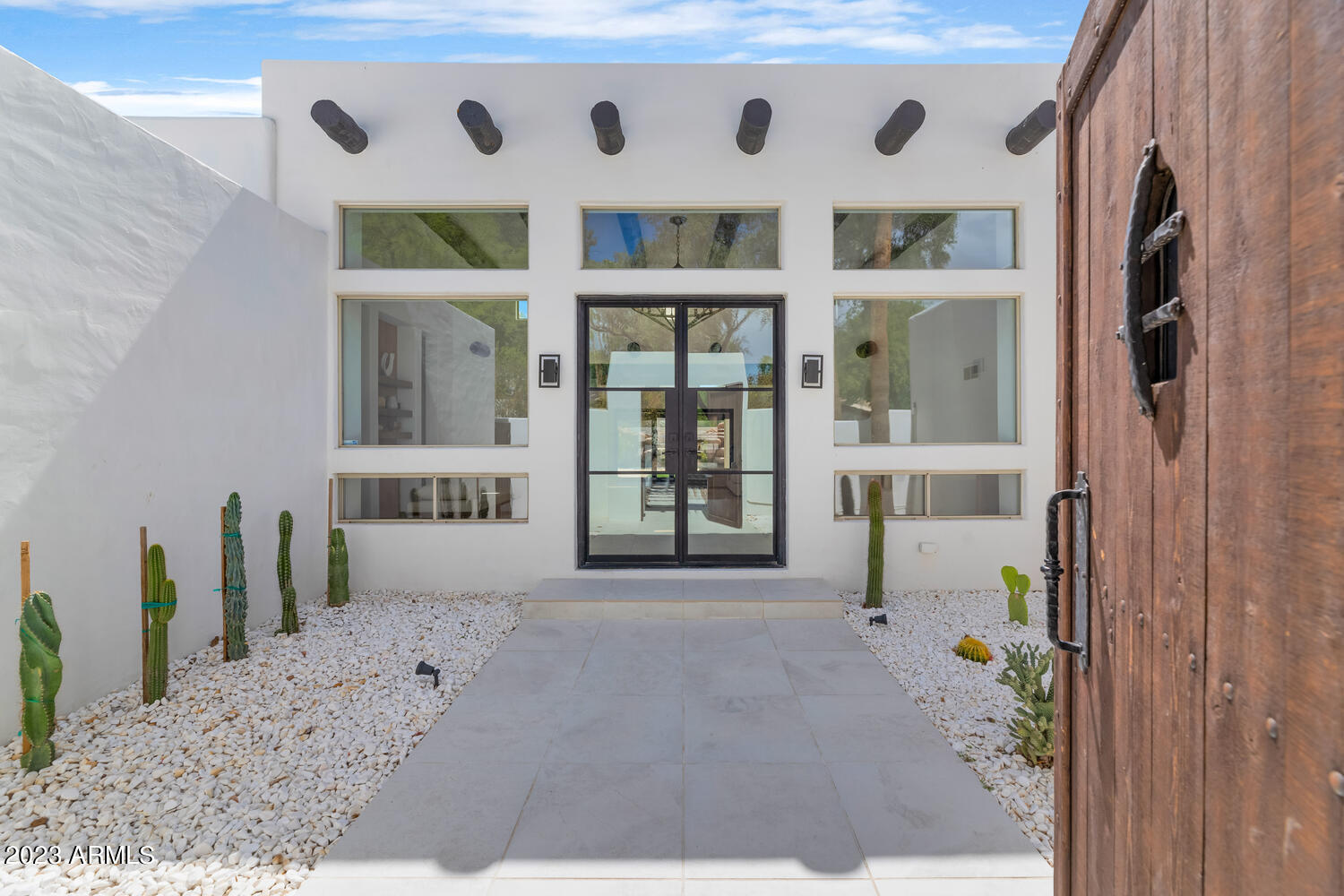 5215 N 45TH Place