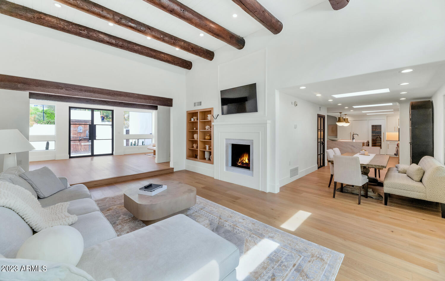5215 N 45TH Place