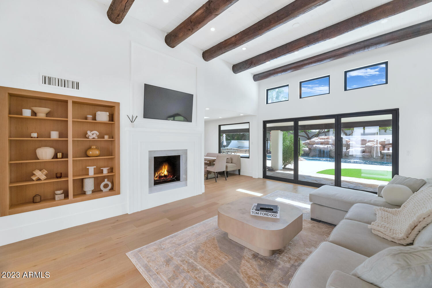 5215 N 45TH Place