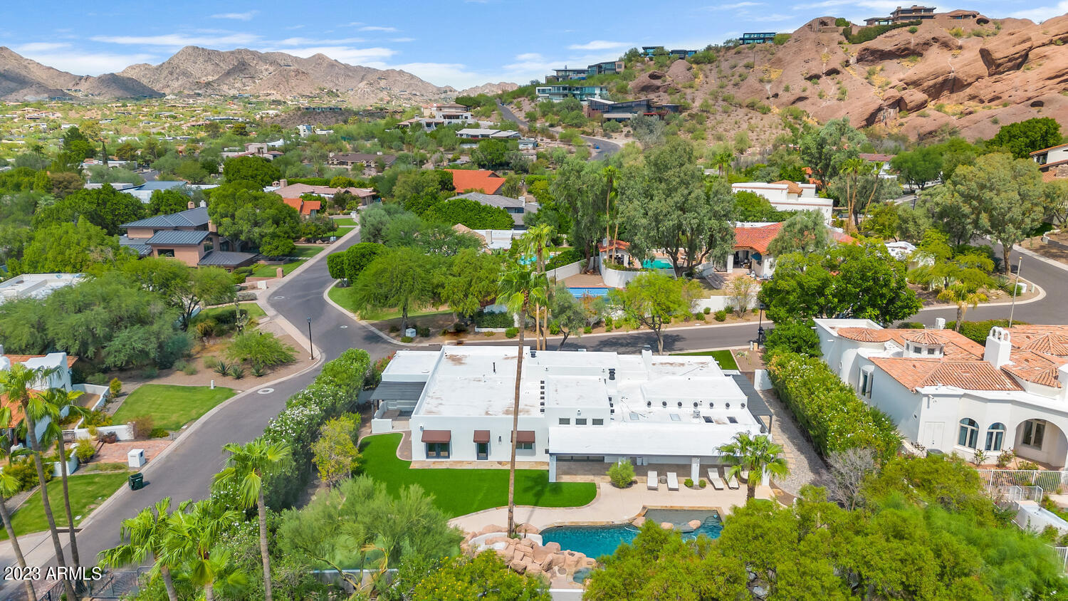 5215 N 45TH Place