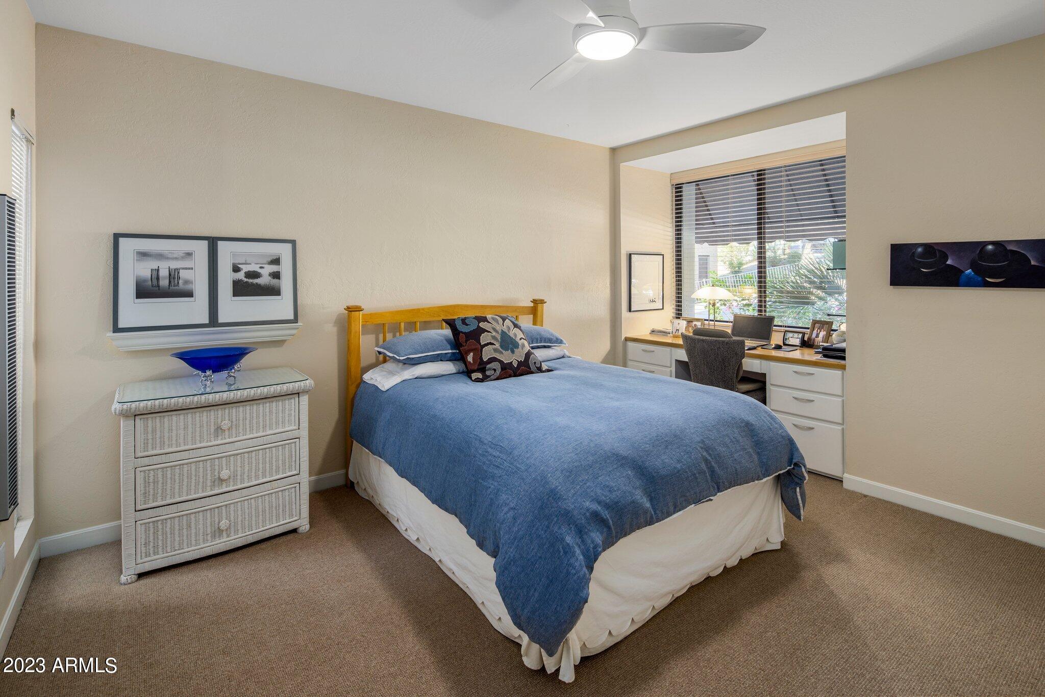 7222 N 23RD Place