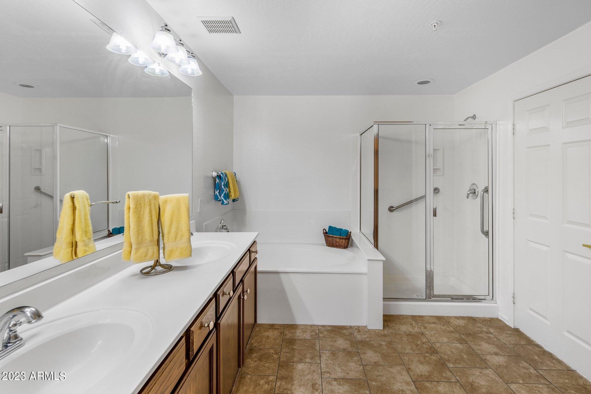 19700 N 76TH Street Unit: 1163