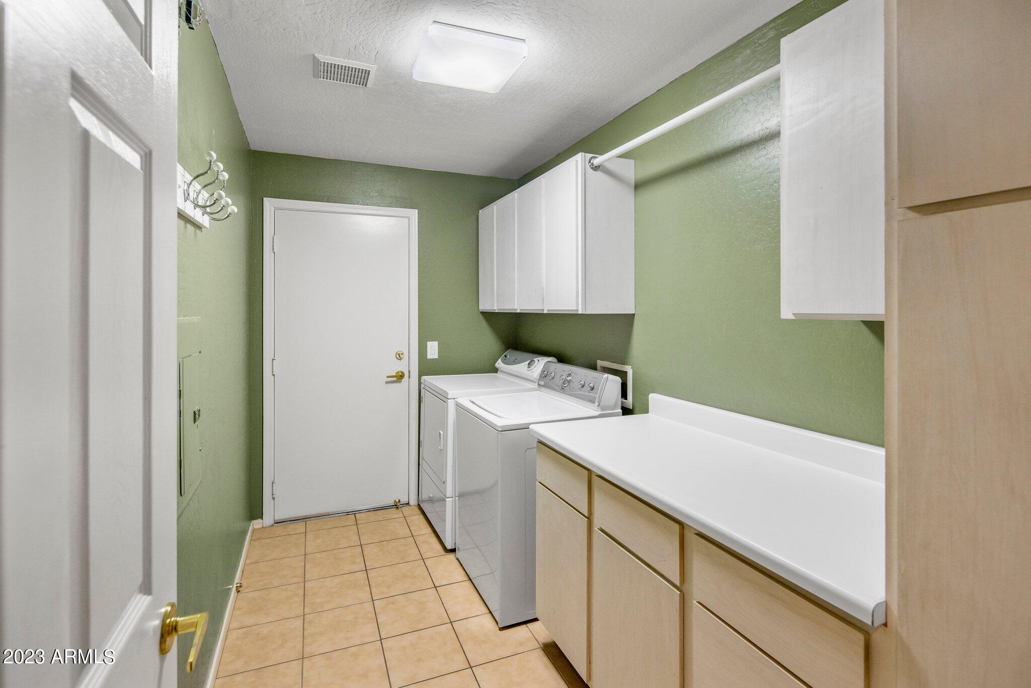 19700 N 76TH Street Unit: 1163