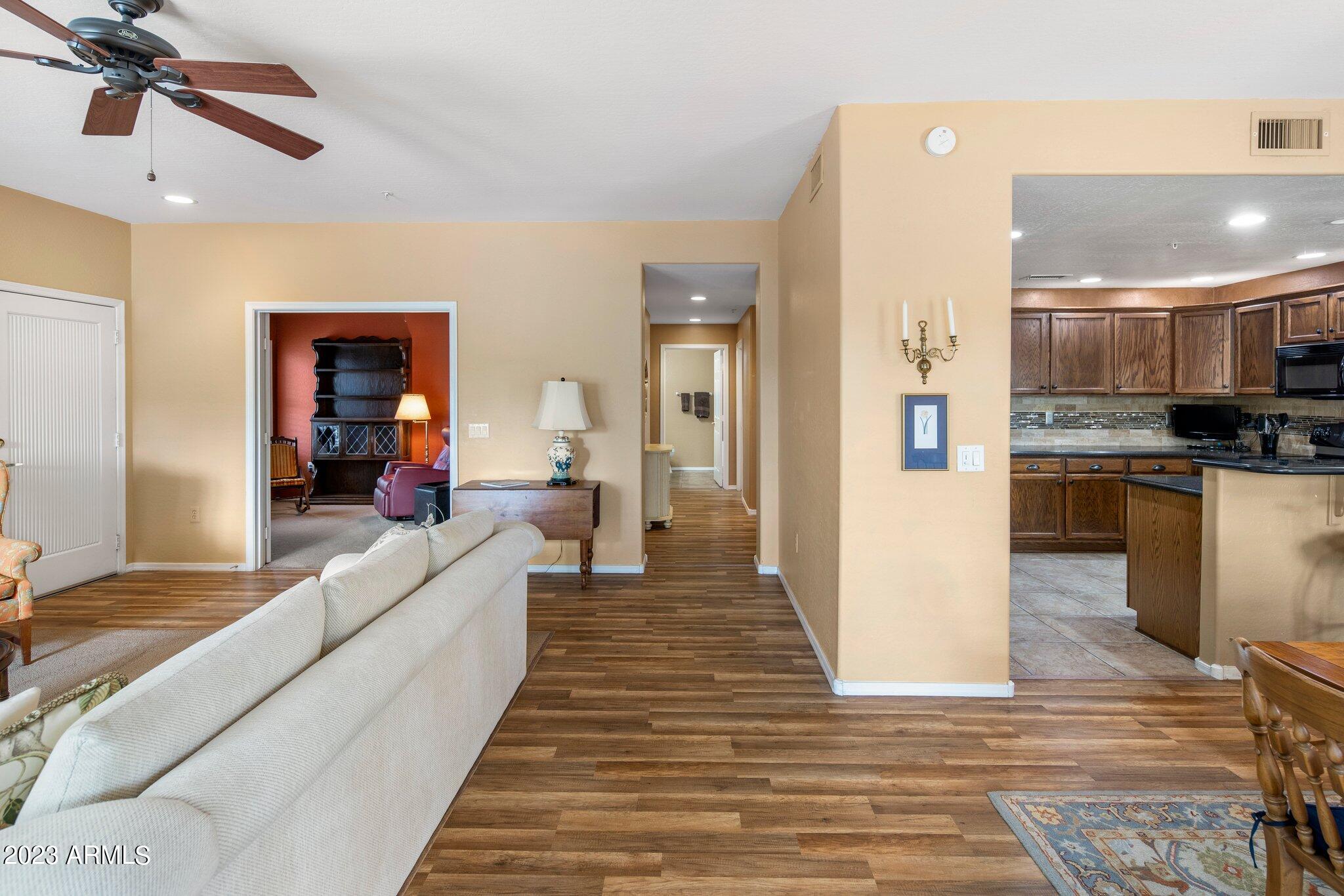 19700 N 76TH Street Unit: 1163