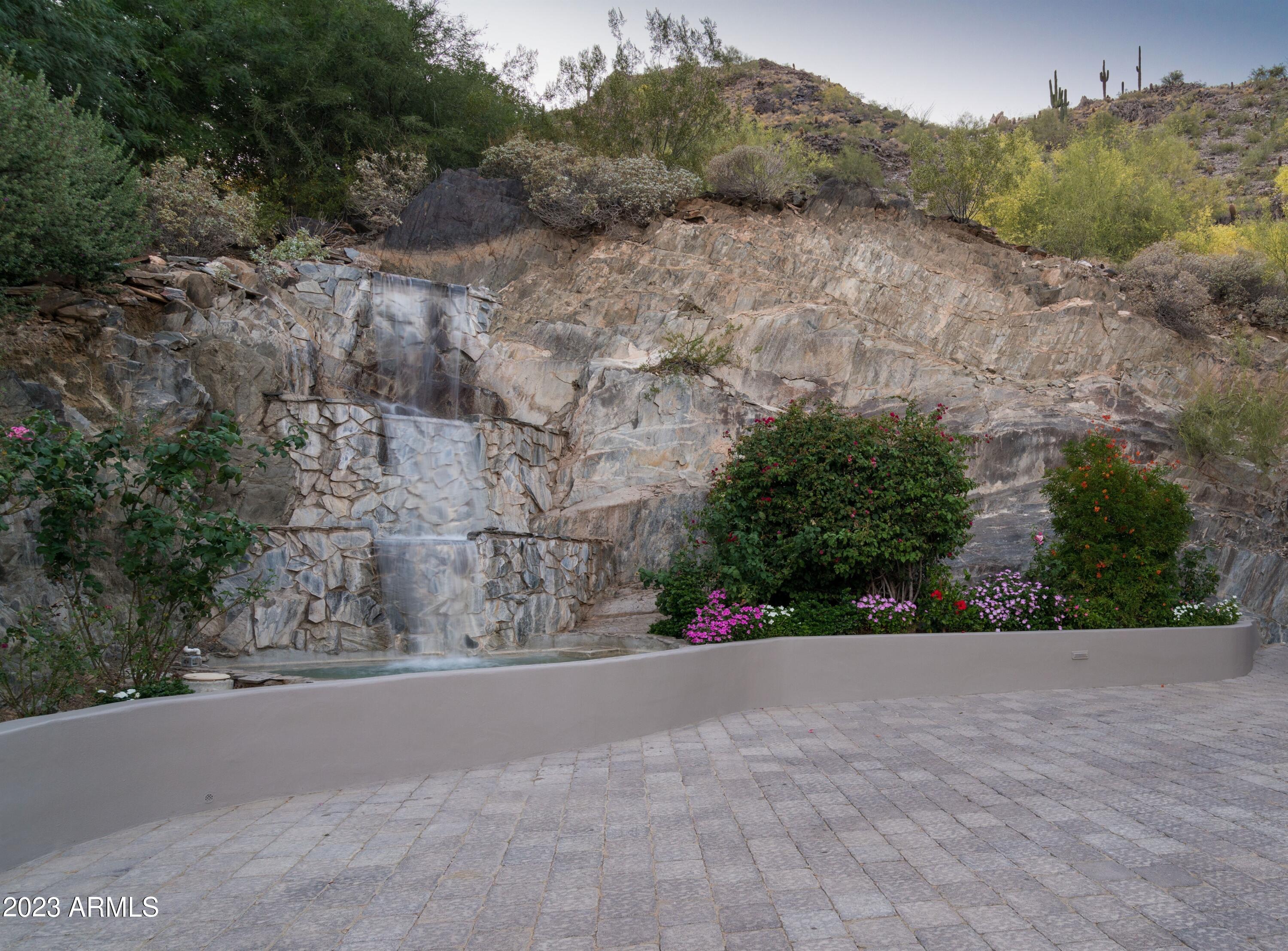 4550 E FOOTHILL Drive