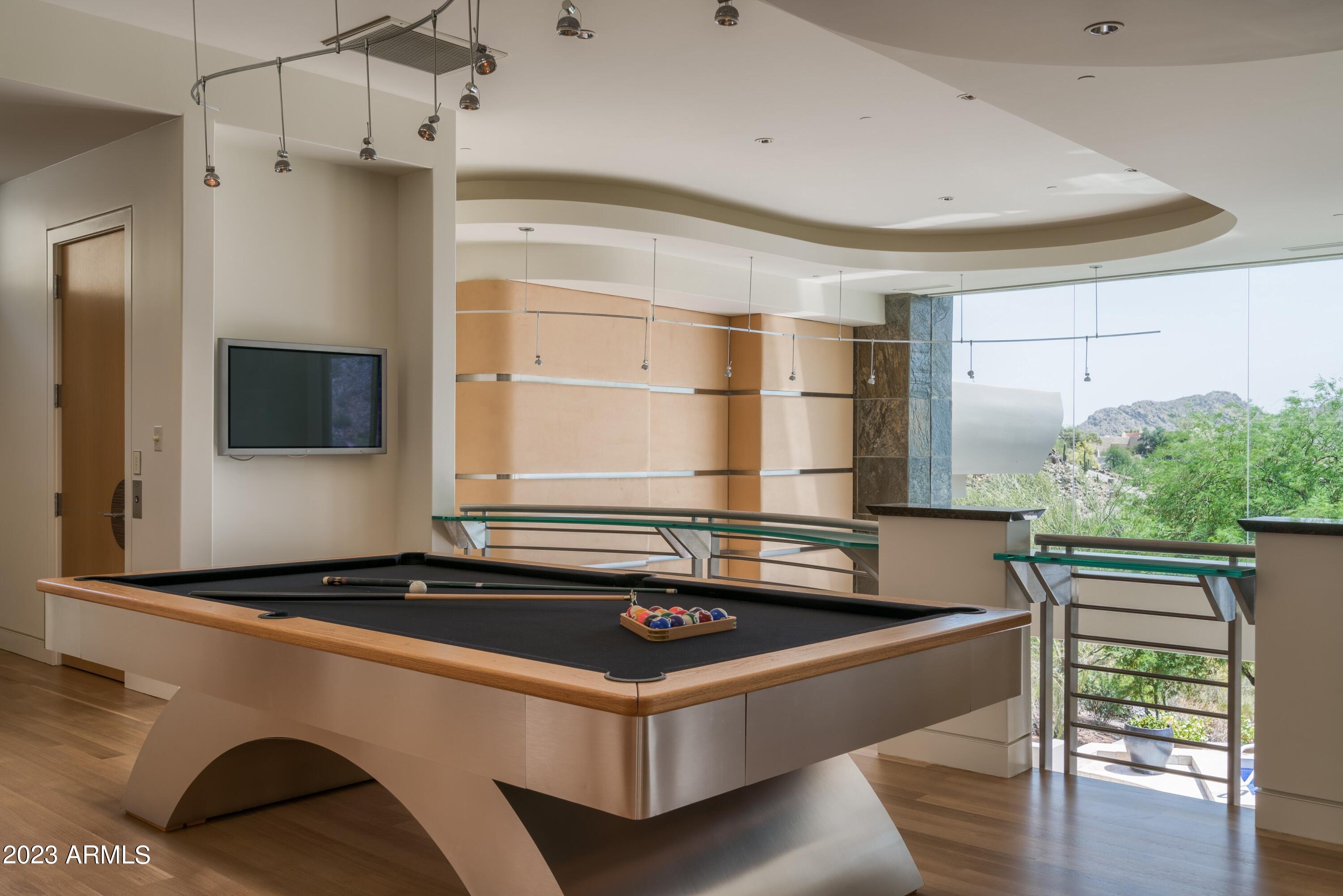 4550 E FOOTHILL Drive