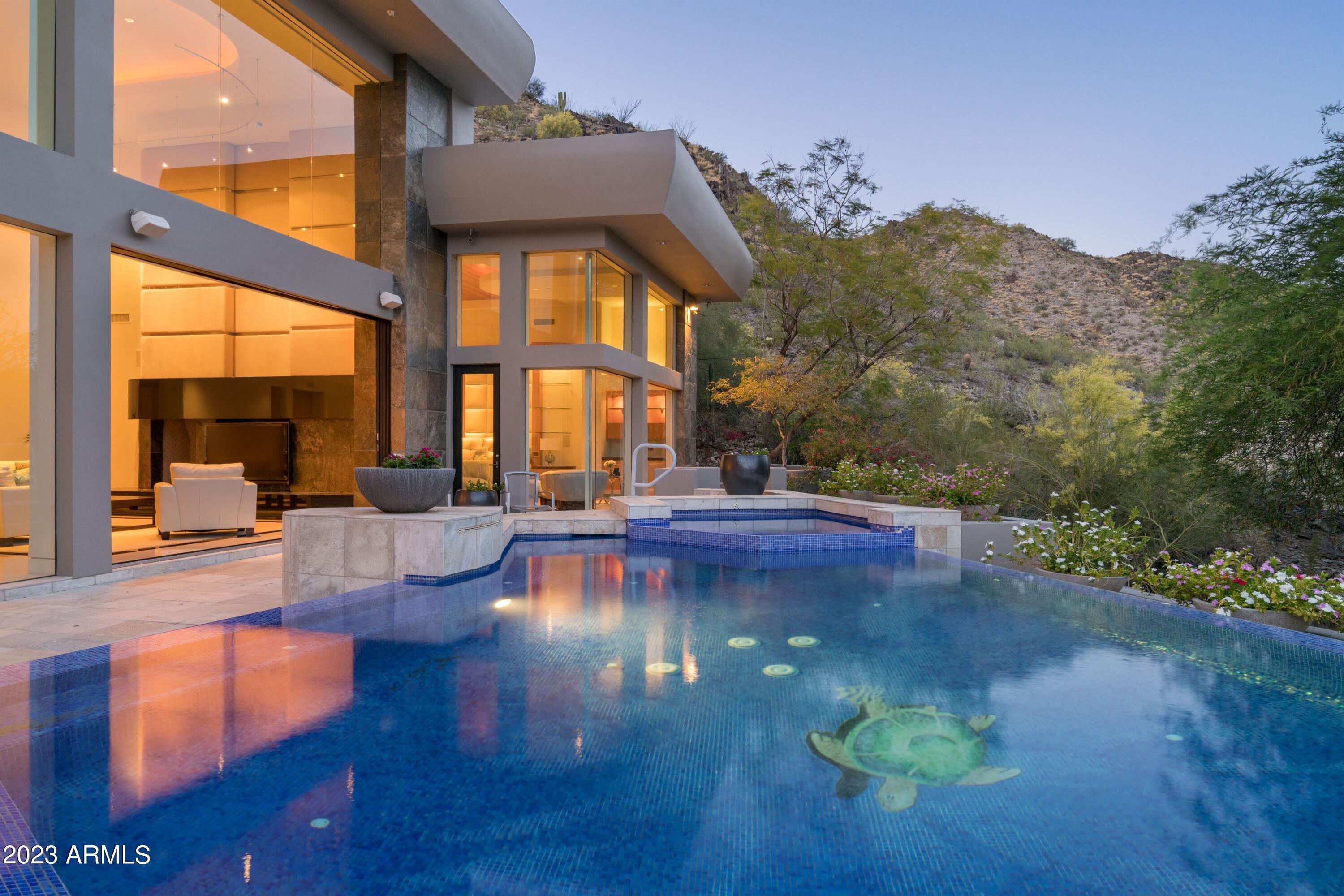 4550 E FOOTHILL Drive