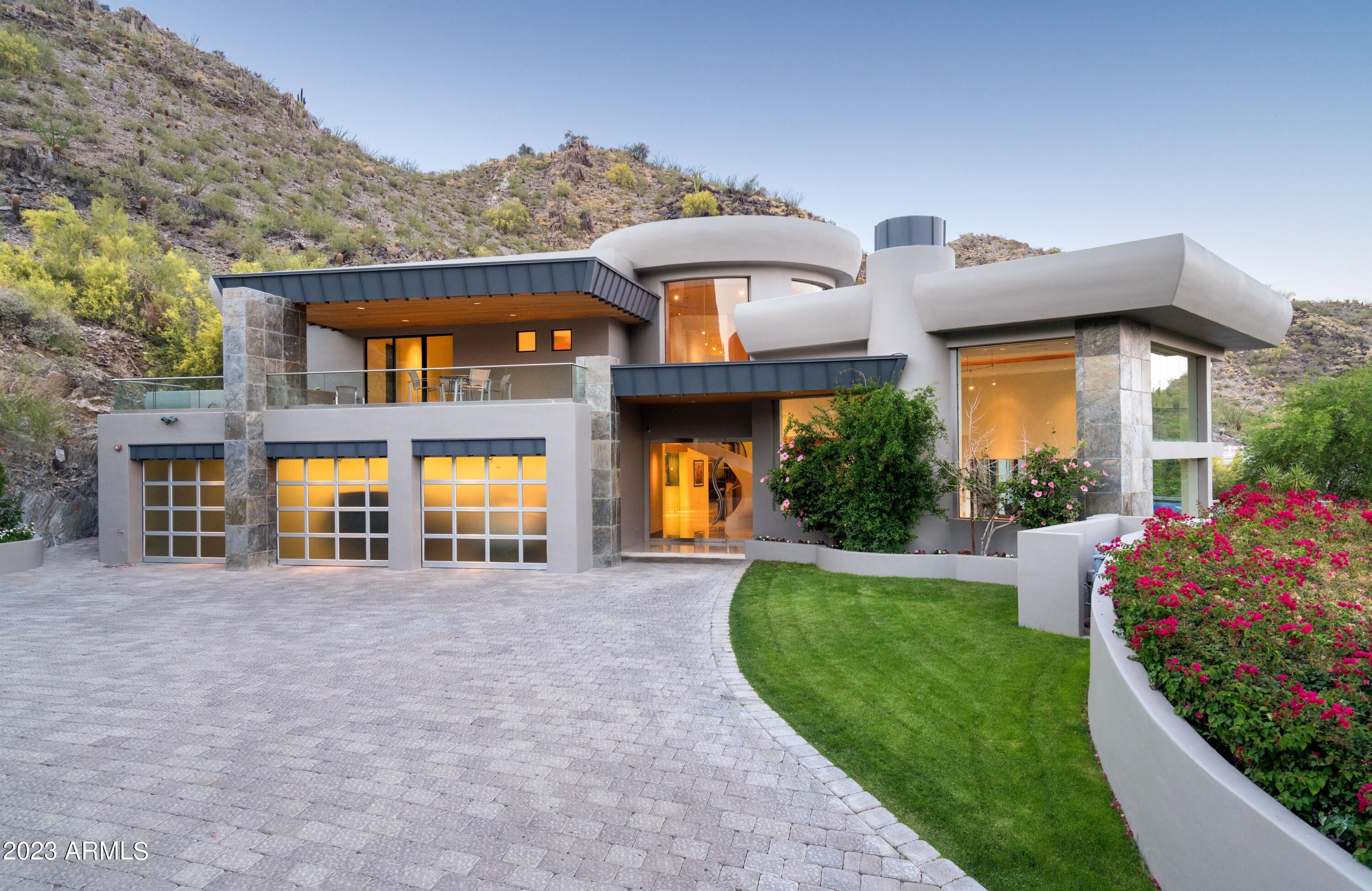 4550 E FOOTHILL Drive