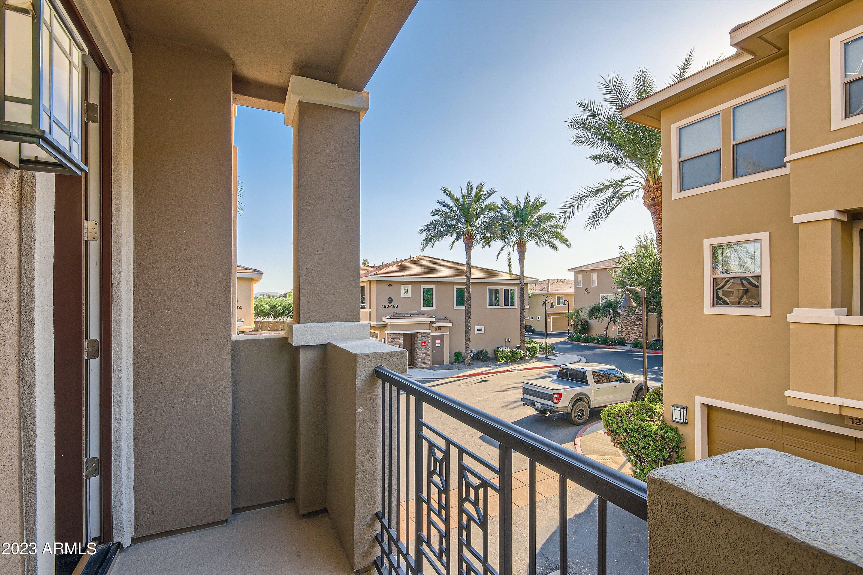 5550 N 16TH Street Unit: 113