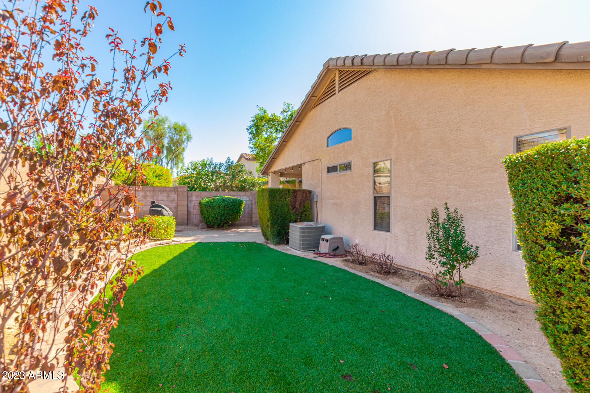 2432 W SILVER SAGE Lane