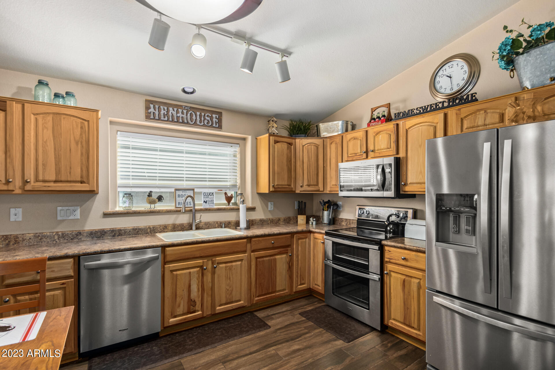 2432 W SILVER SAGE Lane