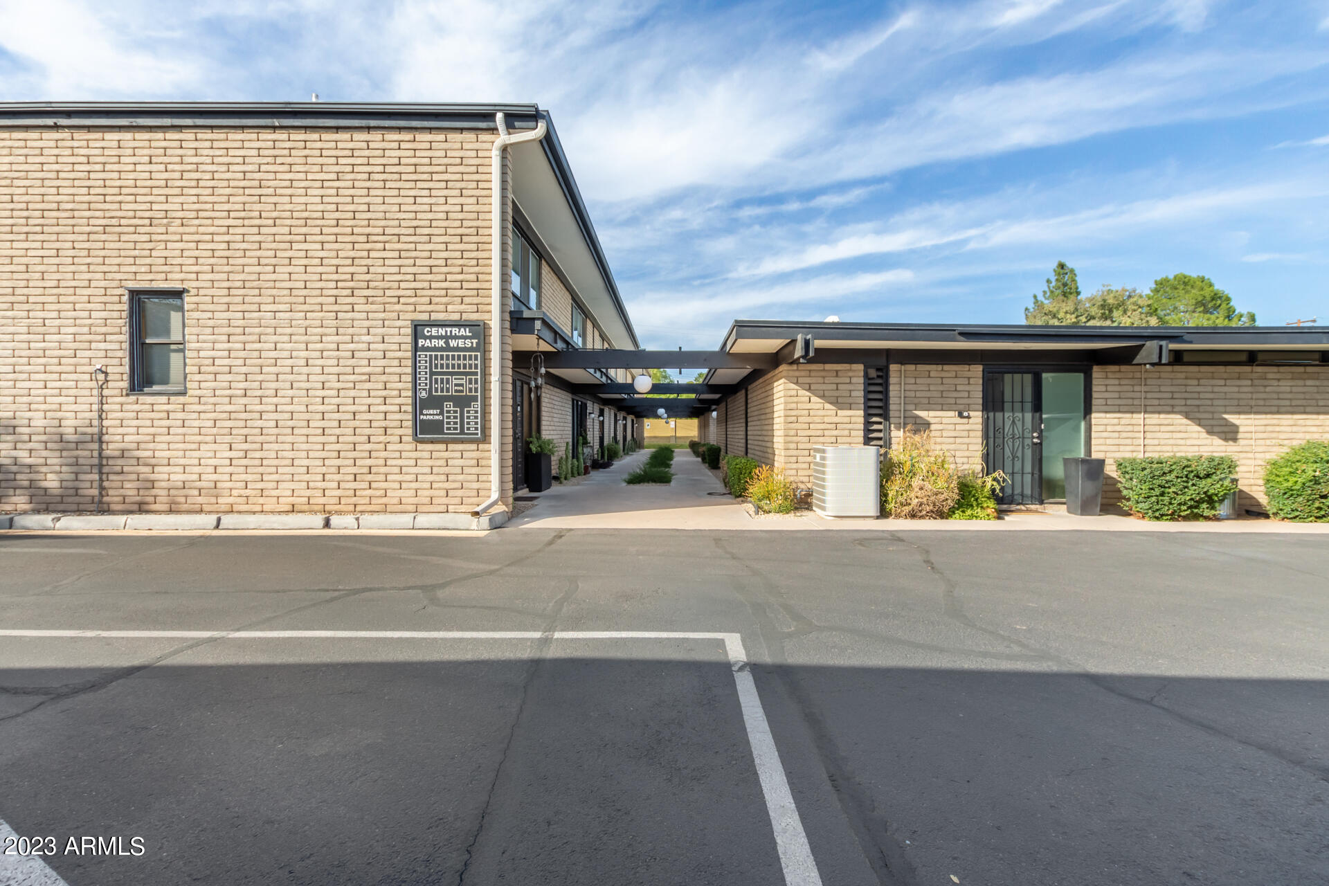 110 W MISSOURI Avenue Unit: 11